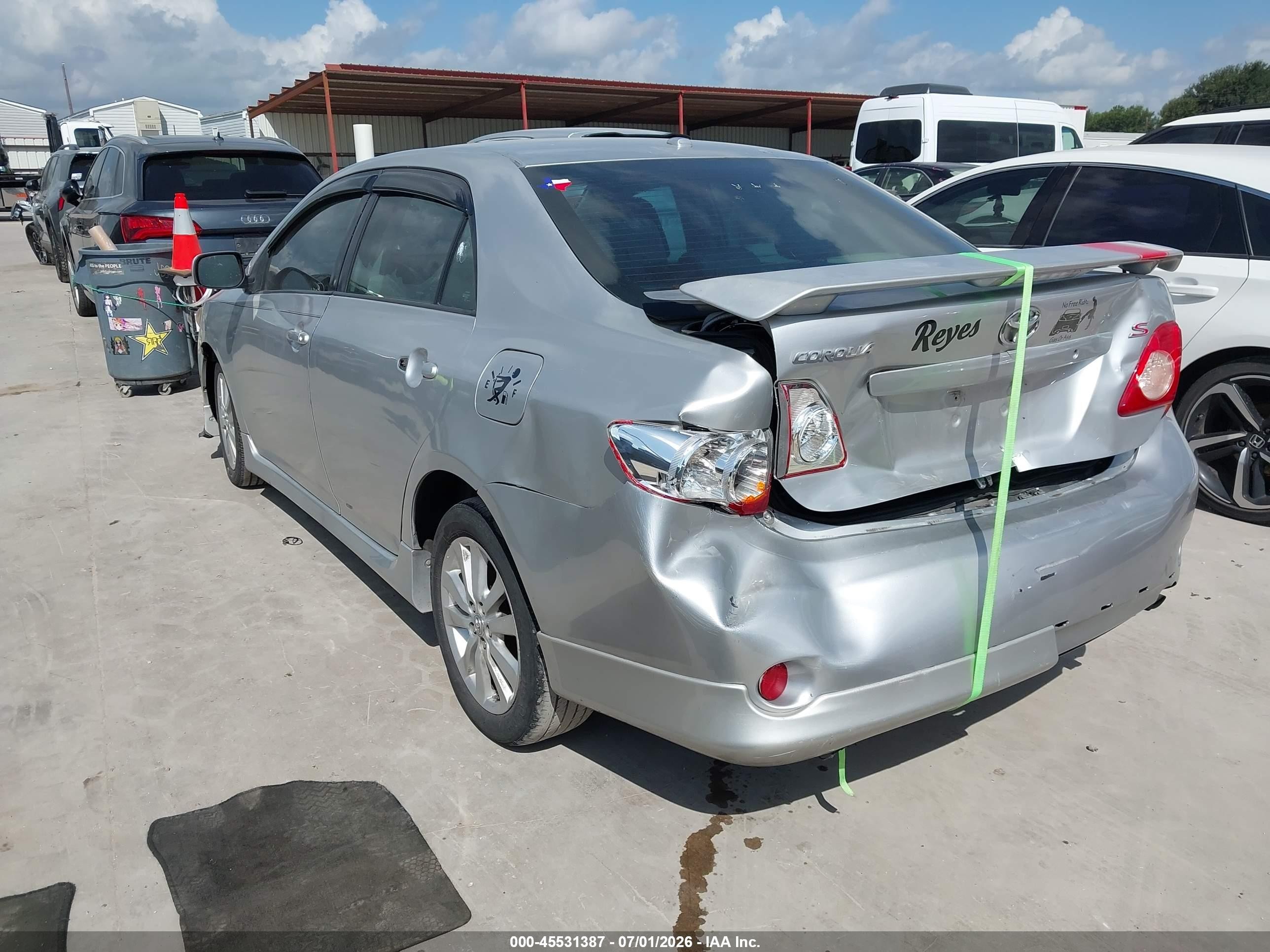 2009 Toyota Corolla S Серебряный vin: 1NXBU40E09Z099954