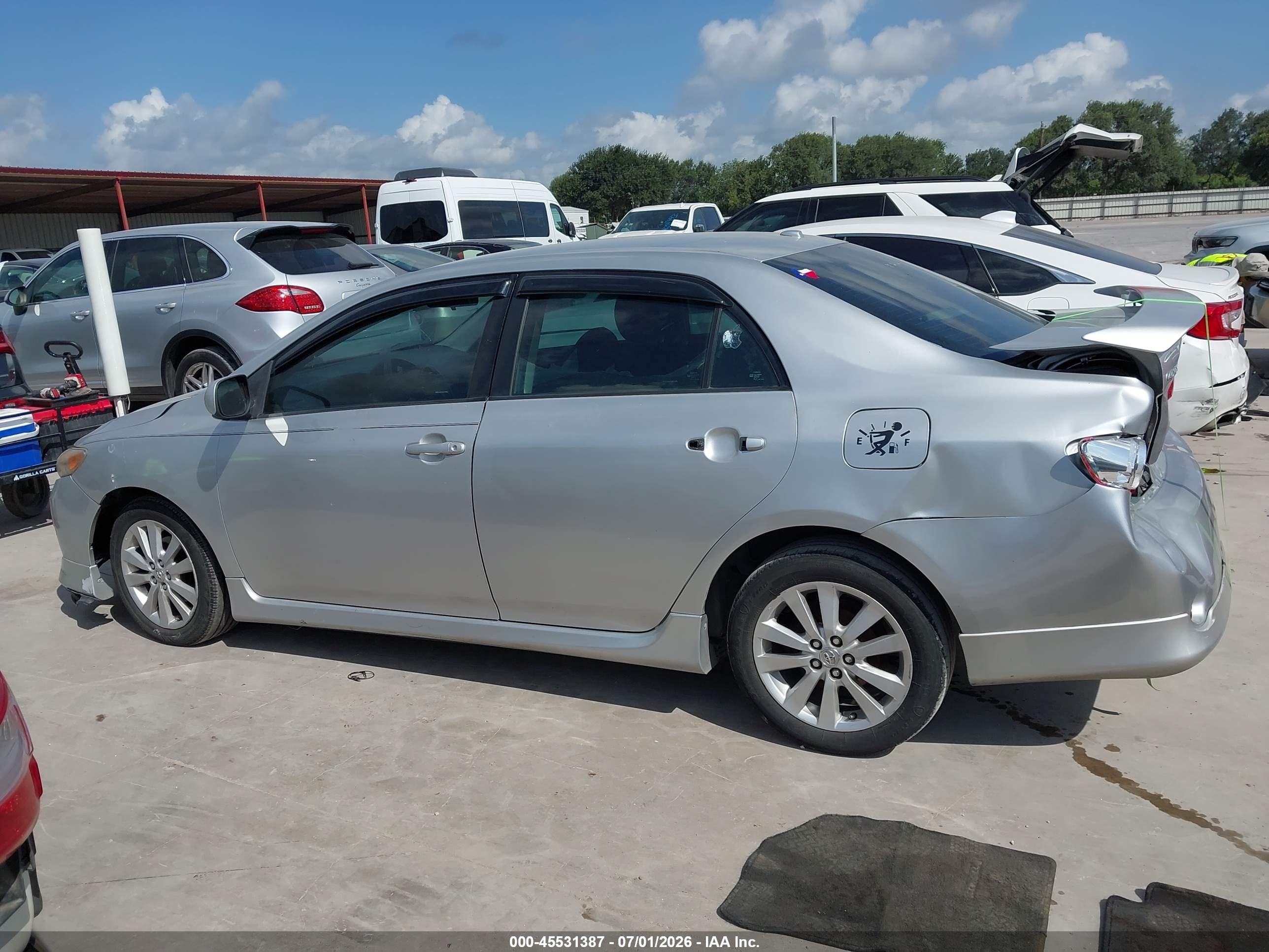 2009 Toyota Corolla S Серебряный vin: 1NXBU40E09Z099954