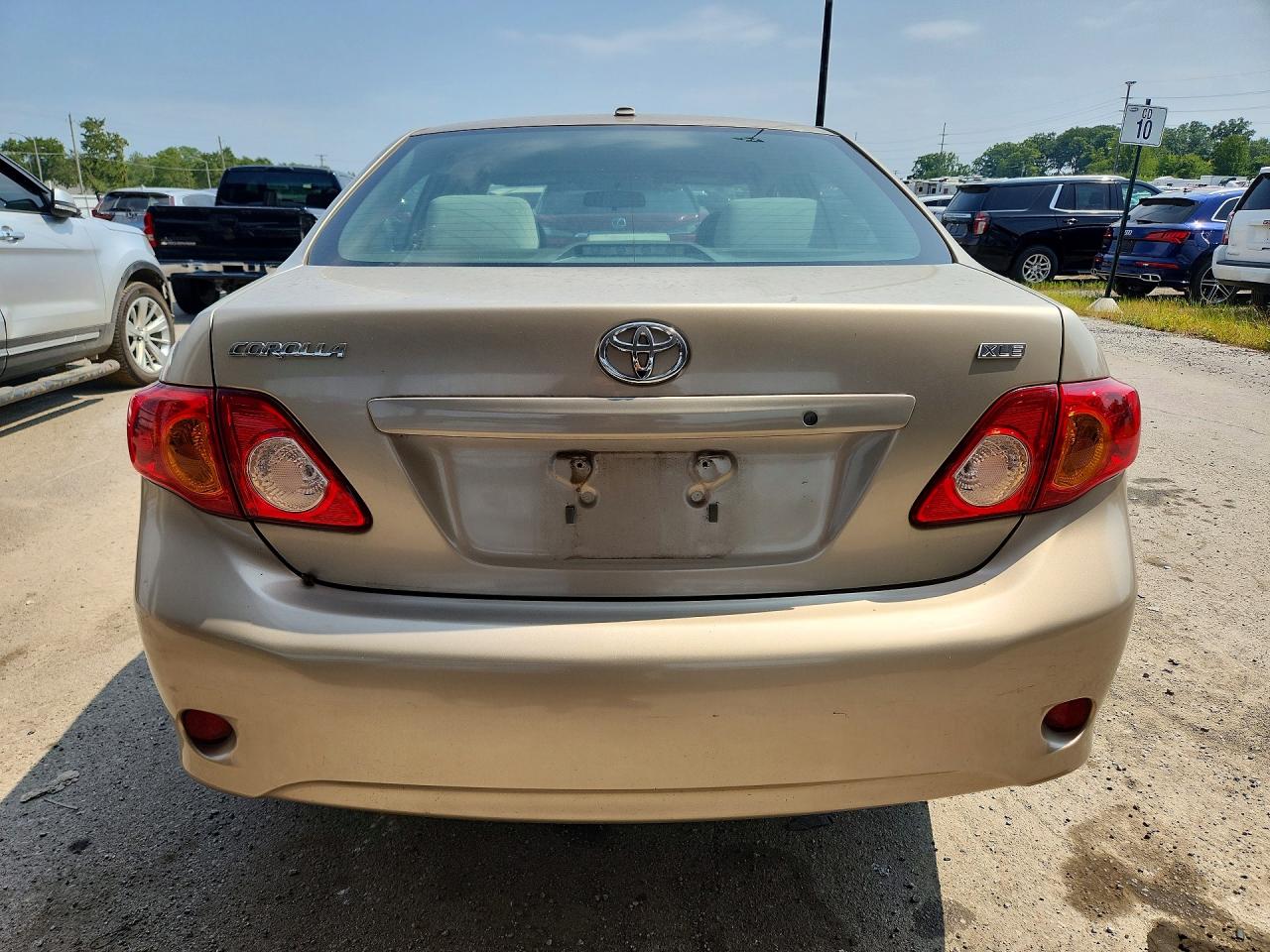 2009 Toyota Corolla Xle Beige vin: 1NXBU40E09Z104408
