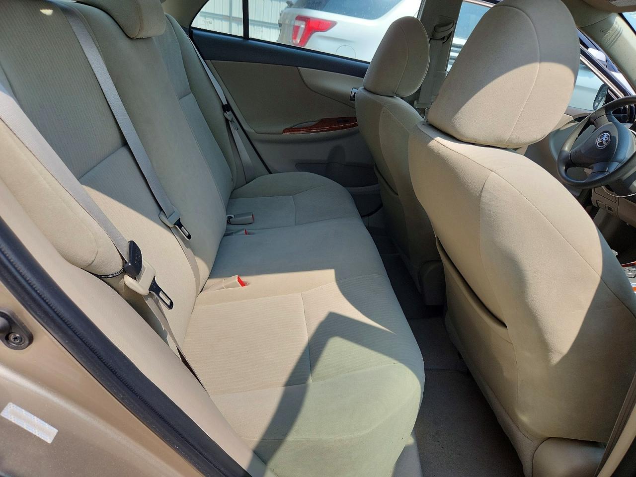 2009 Toyota Corolla Xle Beige vin: 1NXBU40E09Z104408