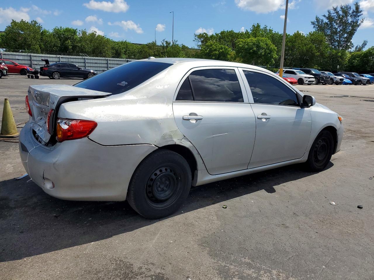 2009 Toyota Corolla Le Silver vin: 1NXBU40E09Z132211