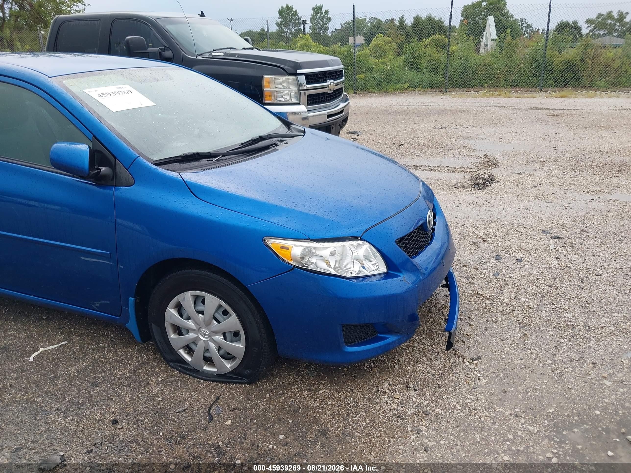 2009 Toyota Corolla   Blue vin: 1NXBU40E09Z149428