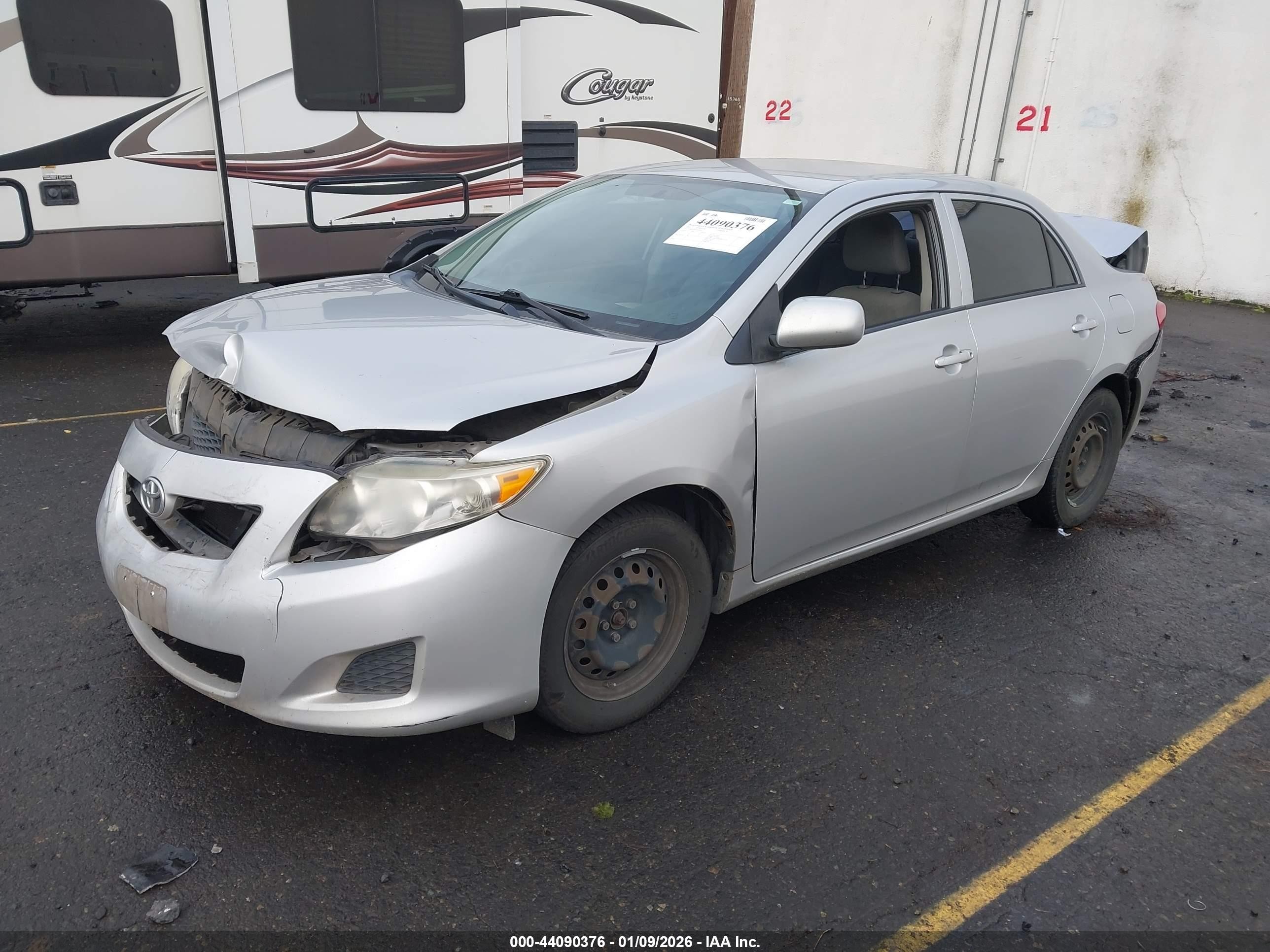 2009 Toyota Corolla Le Silver vin: 1NXBU40E19Z036331