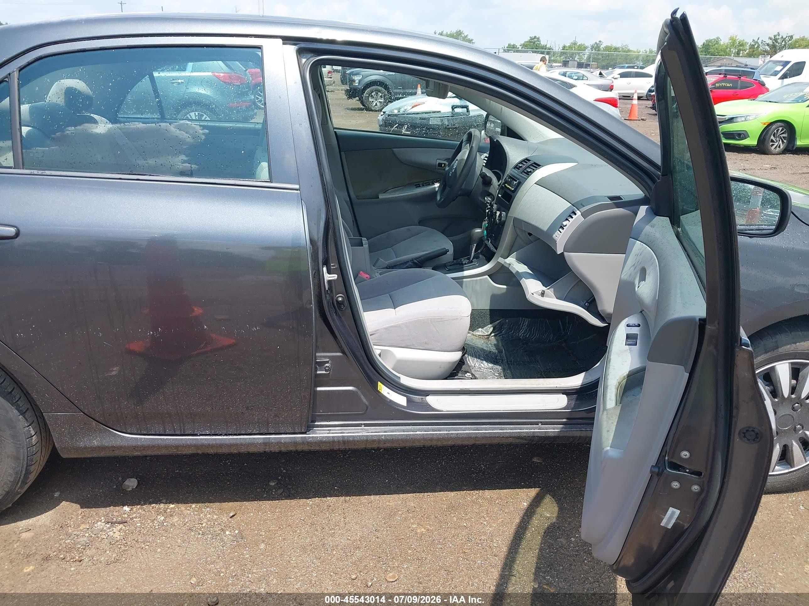 2009 Toyota Corolla Le Gray vin: 1NXBU40E19Z081382