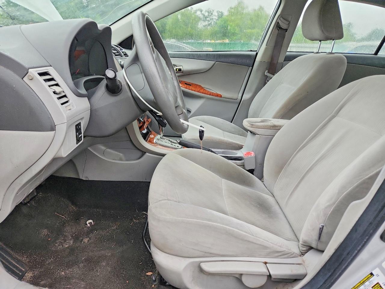 2009 Toyota Corolla Xle Серебряный vin: 1NXBU40E19Z098344