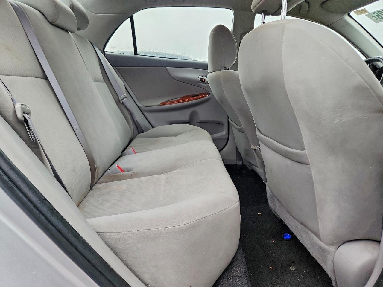 2009 Toyota Corolla Xle Серебряный vin: 1NXBU40E19Z098344