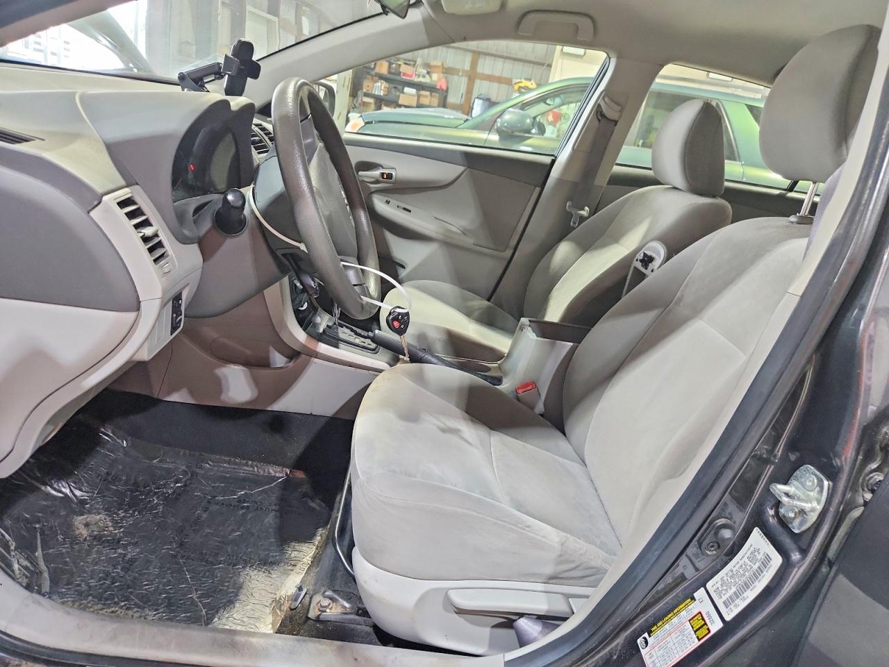 2009 Toyota Corolla Le Charcoal vin: 1NXBU40E19Z123727