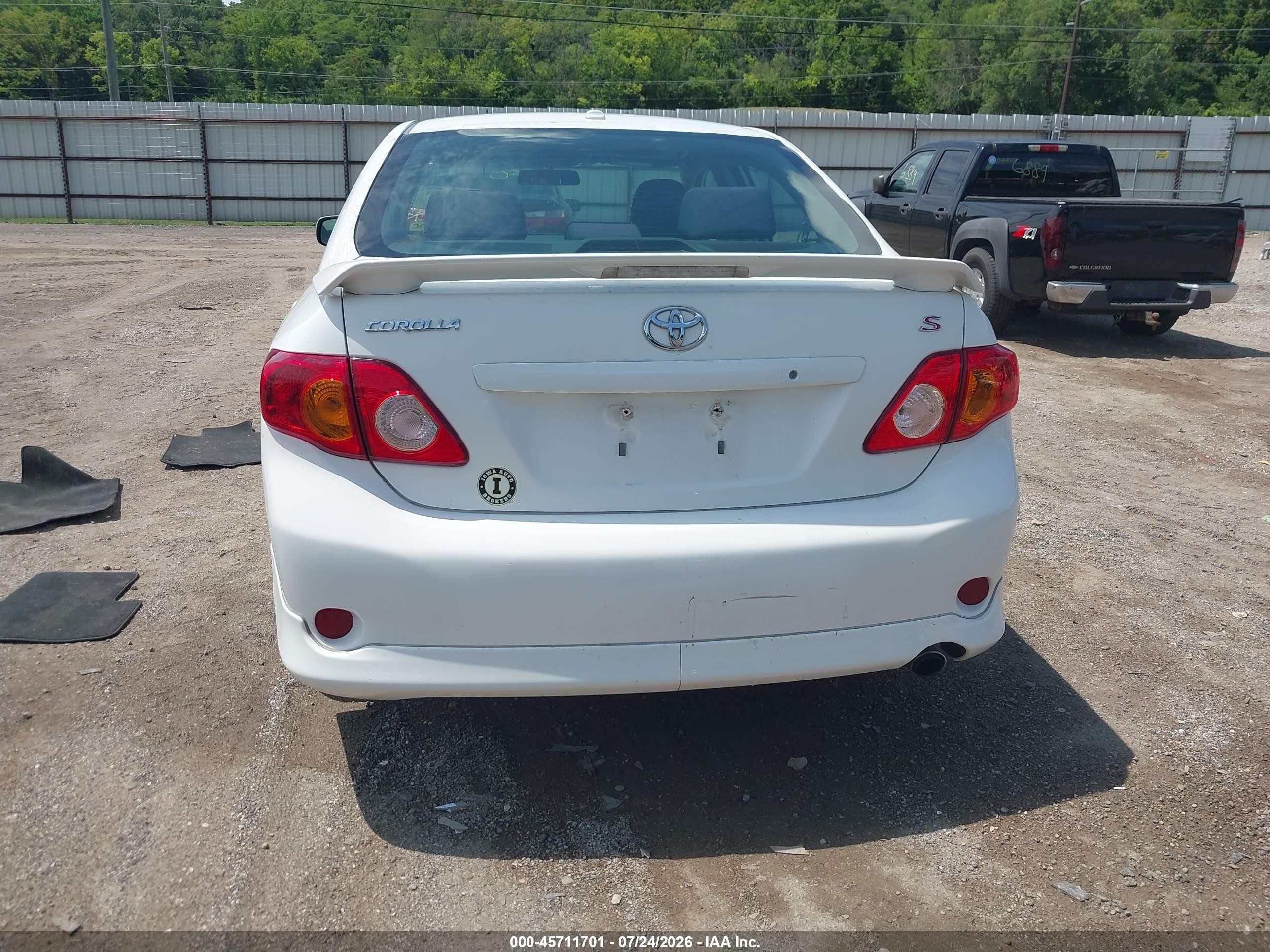 2009 Toyota Corolla S White vin: 1NXBU40E19Z130712