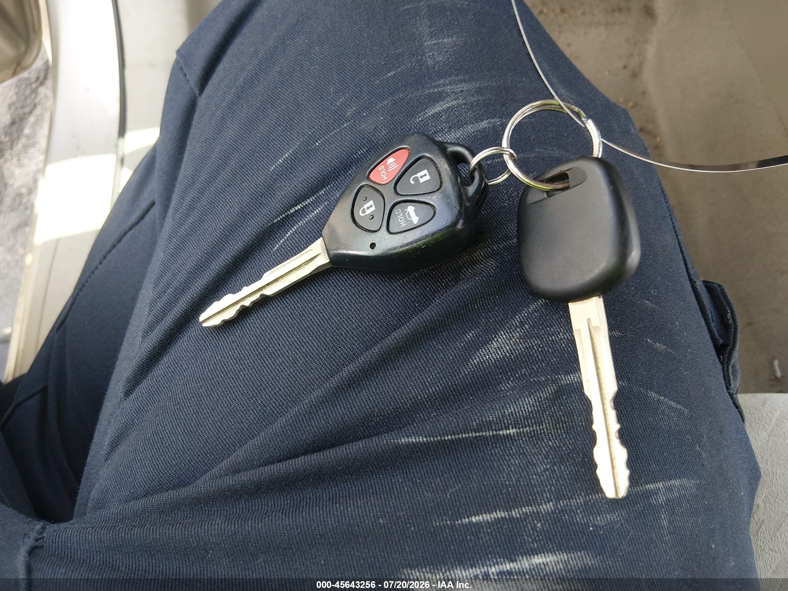 2009 Toyota Corolla Le Золотой vin: 1NXBU40E19Z137997