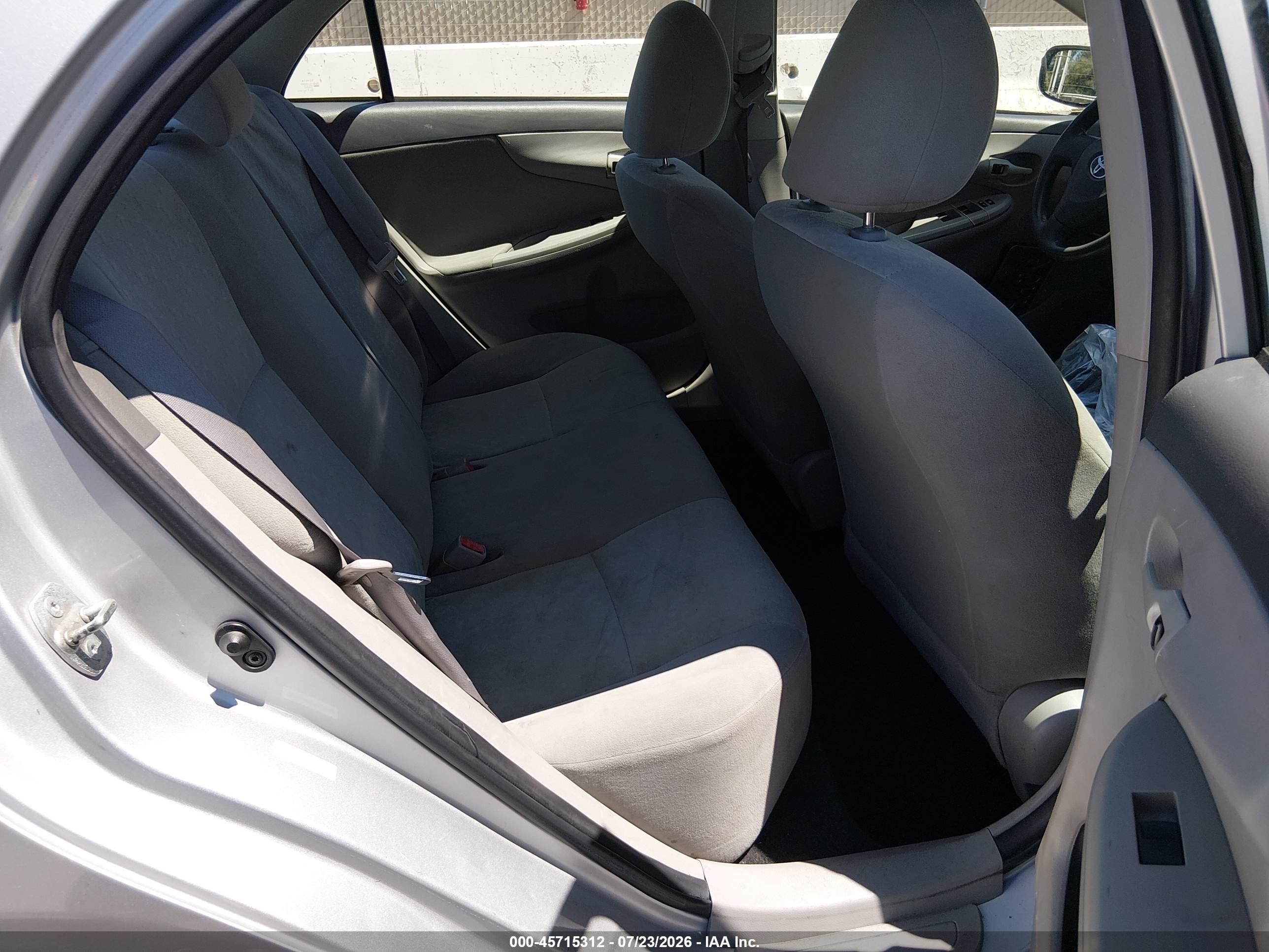 2009 Toyota Corolla Le Silver vin: 1NXBU40E19Z157702