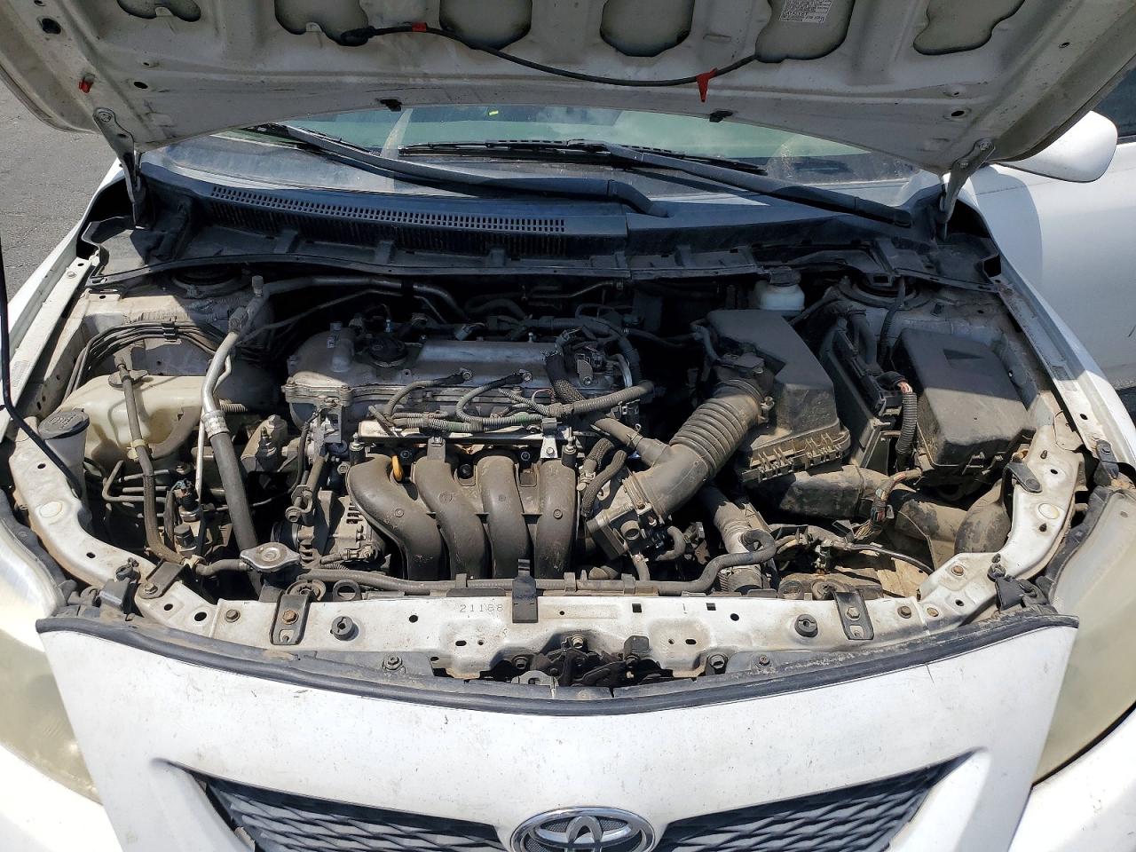 2009 Toyota Corolla Le White vin: 1NXBU40E29Z014855