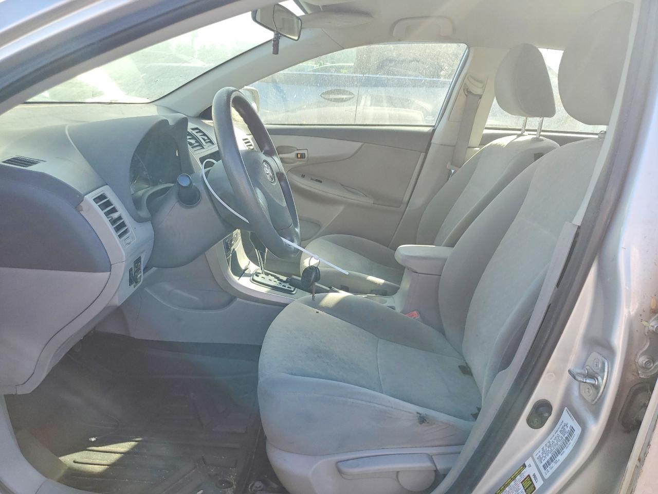 2009 Toyota Corolla Le Silver vin: 1NXBU40E29Z043160
