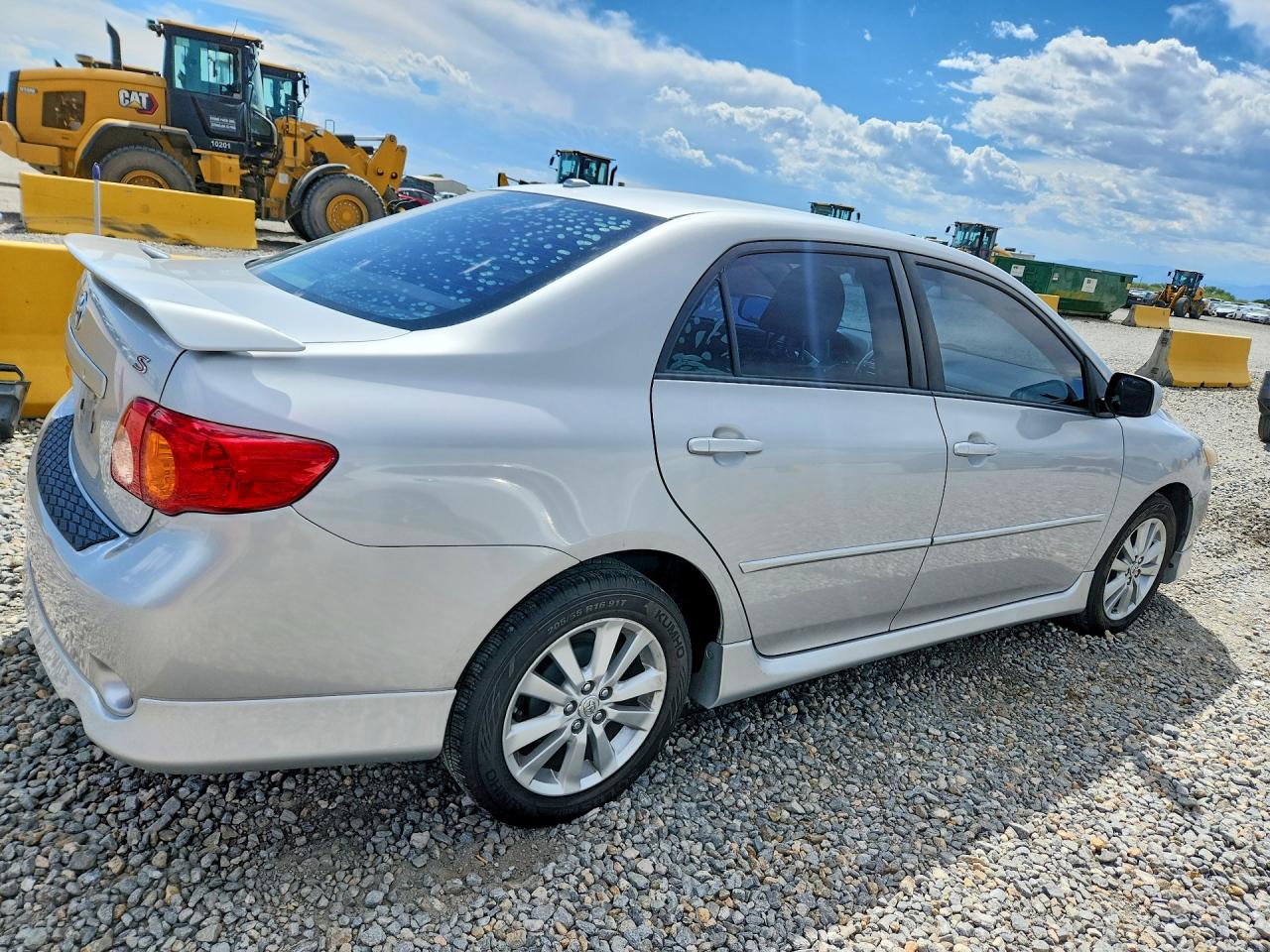 2009 Toyota Corolla S Silver vin: 1NXBU40E29Z047564