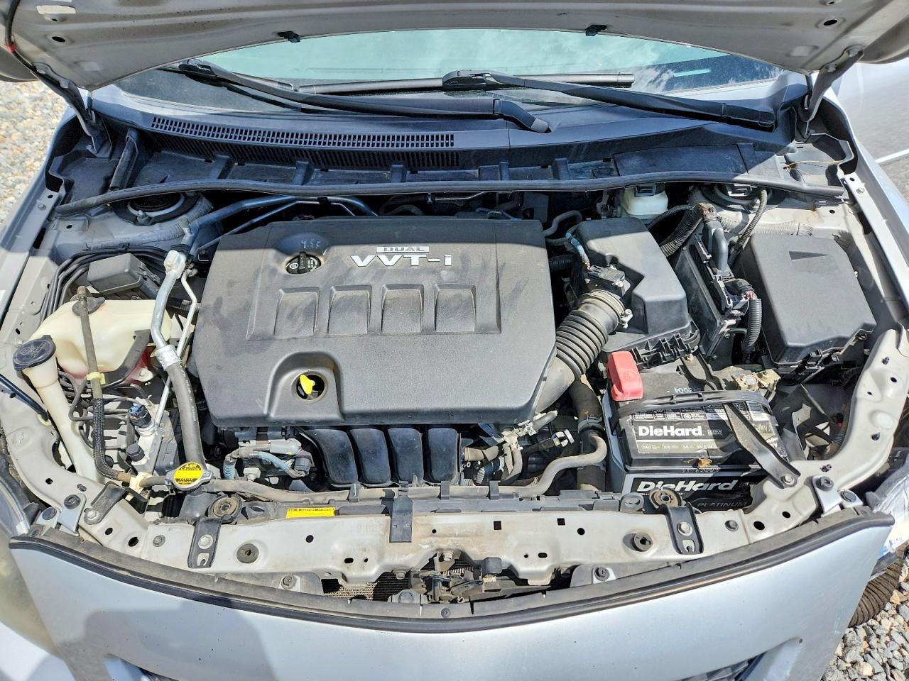 2009 Toyota Corolla S Silver vin: 1NXBU40E29Z047564
