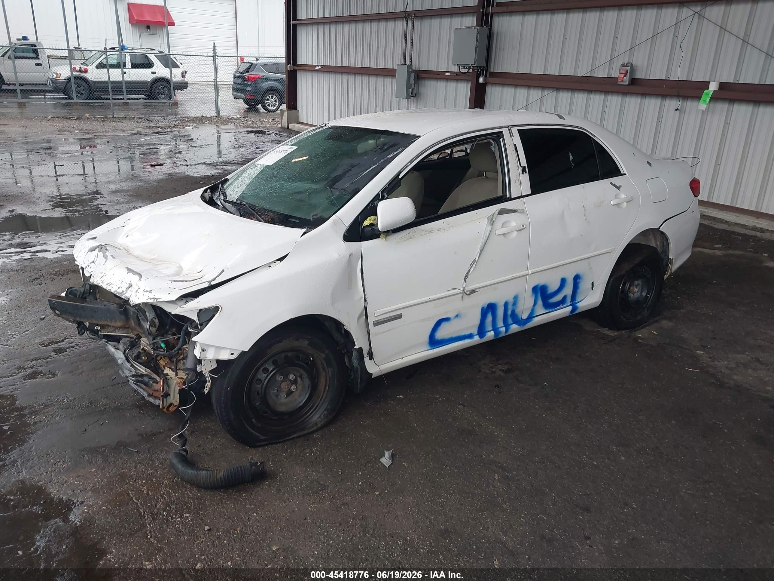 2009 Toyota Corolla Le White vin: 1NXBU40E29Z054367