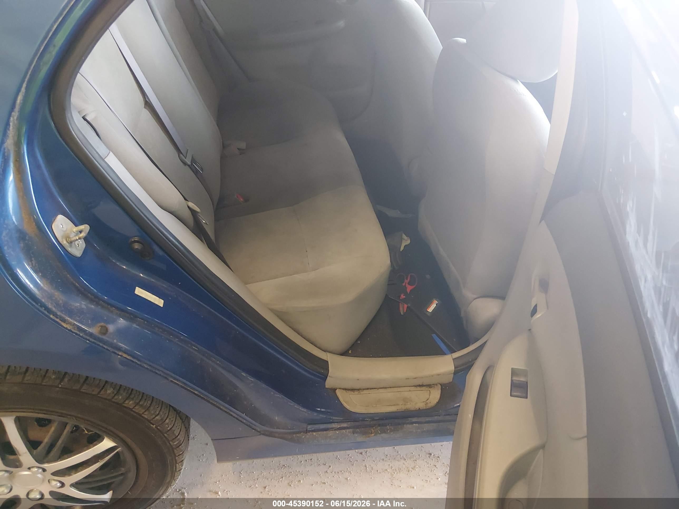 2009 Toyota Corolla Le Blue vin: 1NXBU40E29Z064560