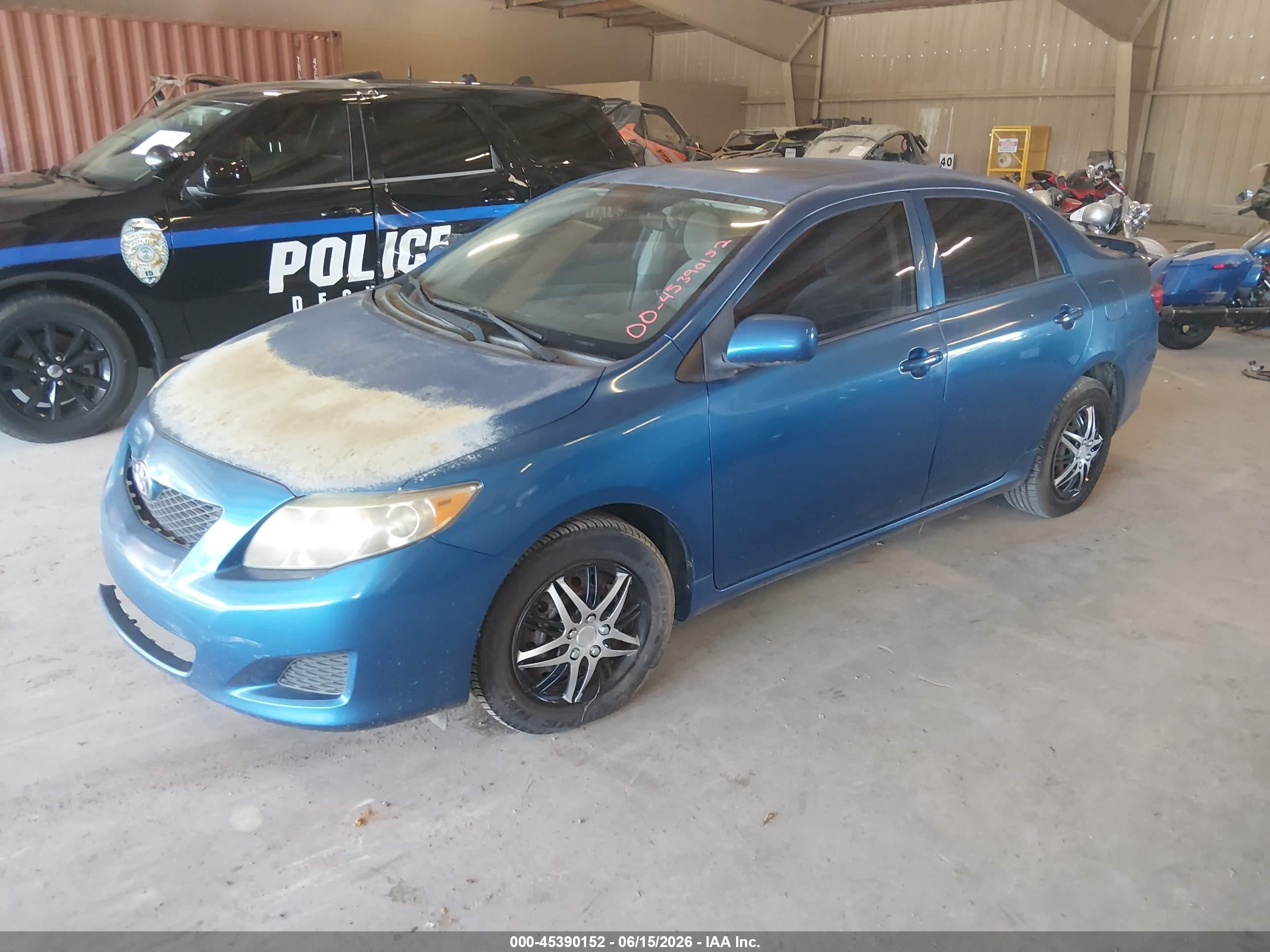 2009 Toyota Corolla Le Blue vin: 1NXBU40E29Z064560
