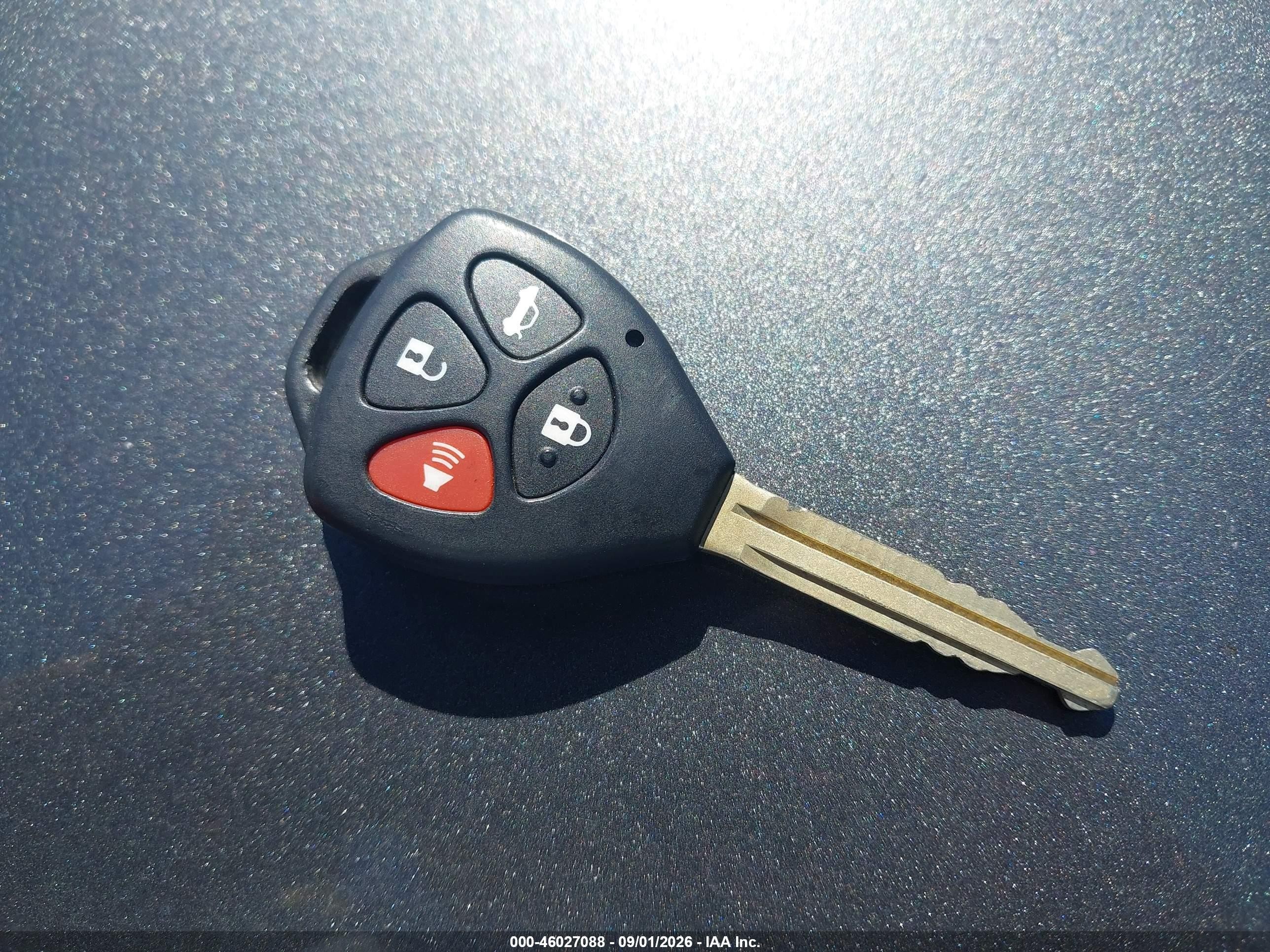 2009 Toyota Corolla Le Red vin: 1NXBU40E29Z064834