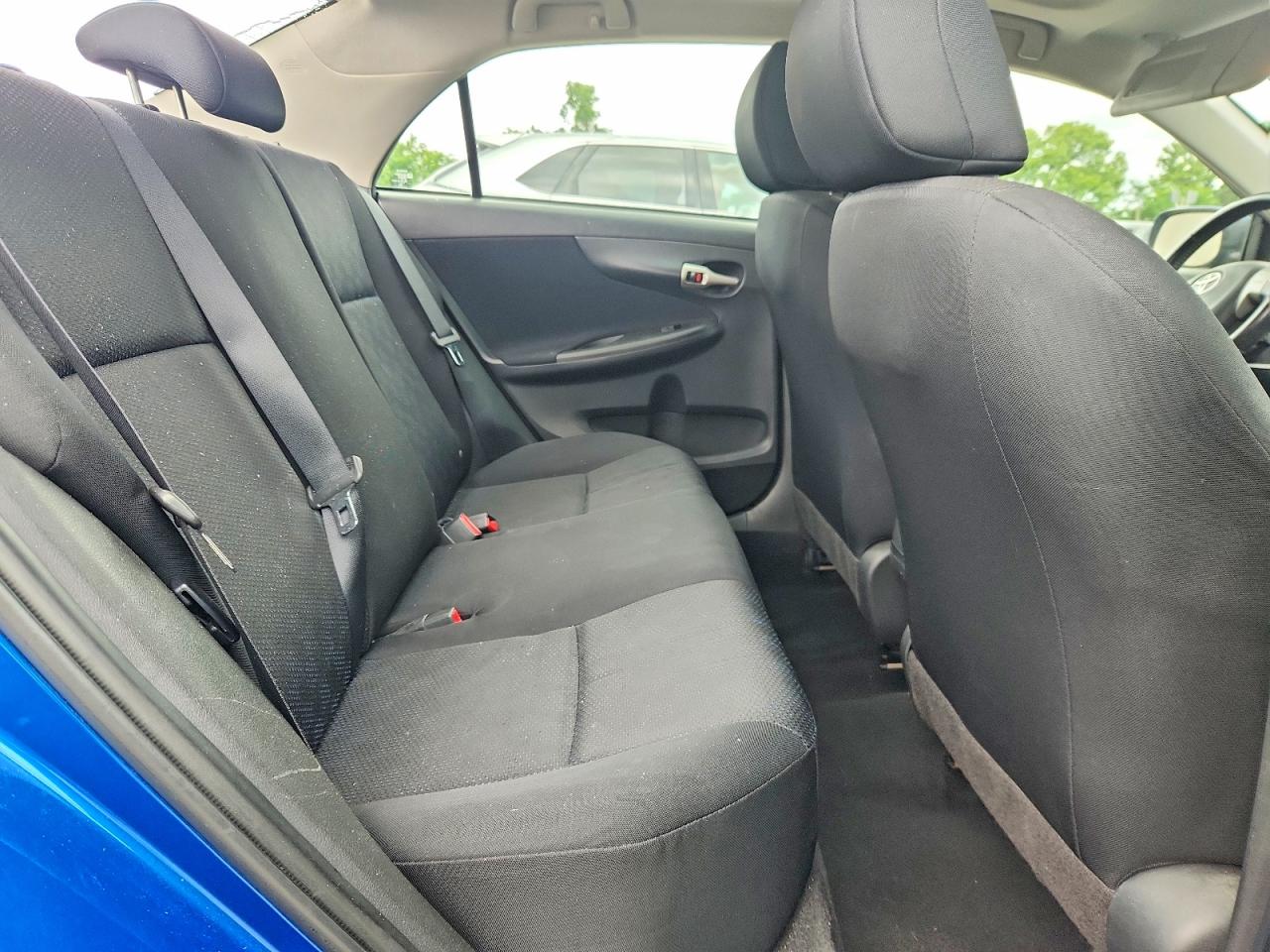 2009 Toyota Corolla S Blue vin: 1NXBU40E29Z077194