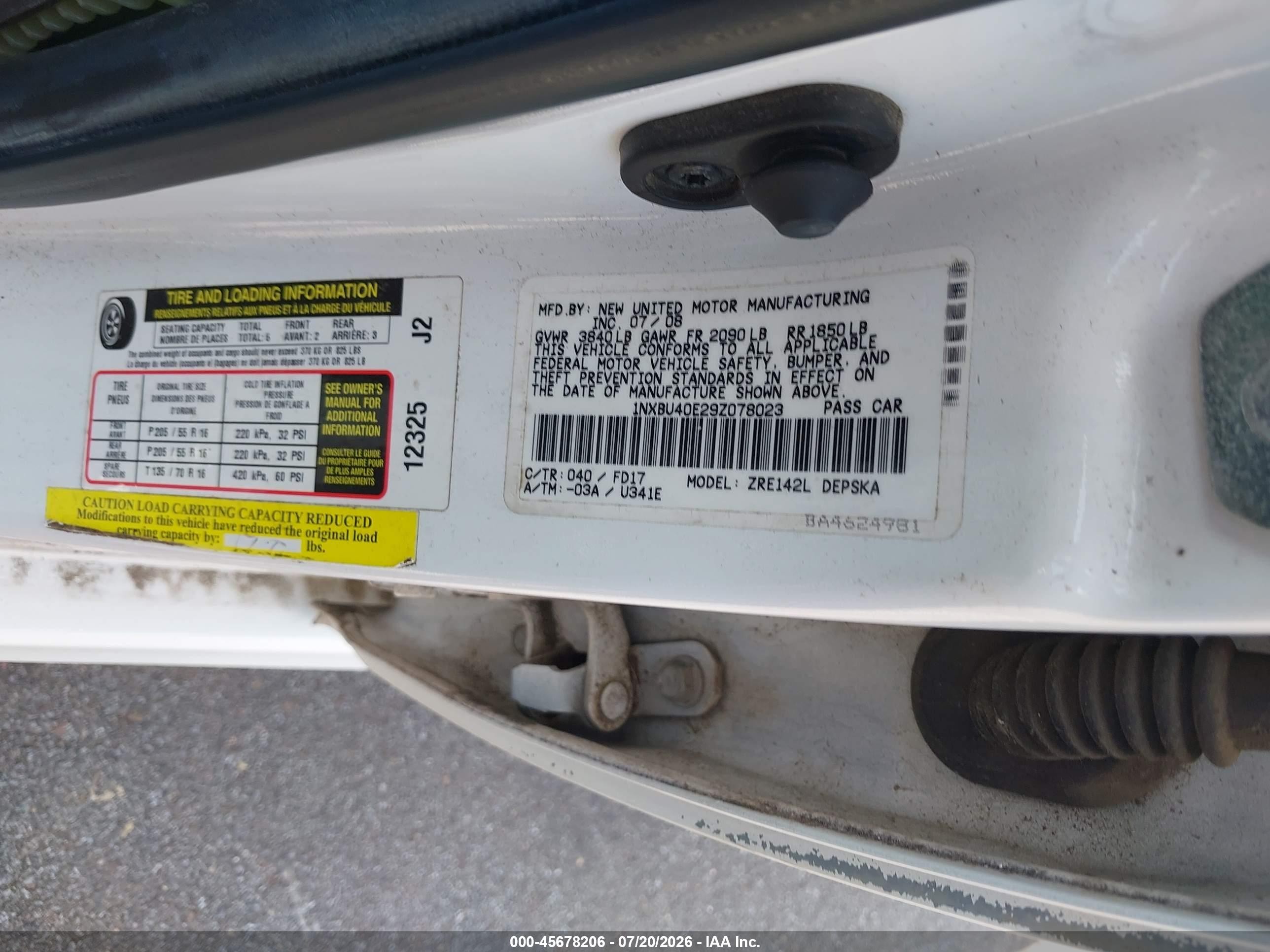 2009 Toyota Corolla S White vin: 1NXBU40E29Z078023