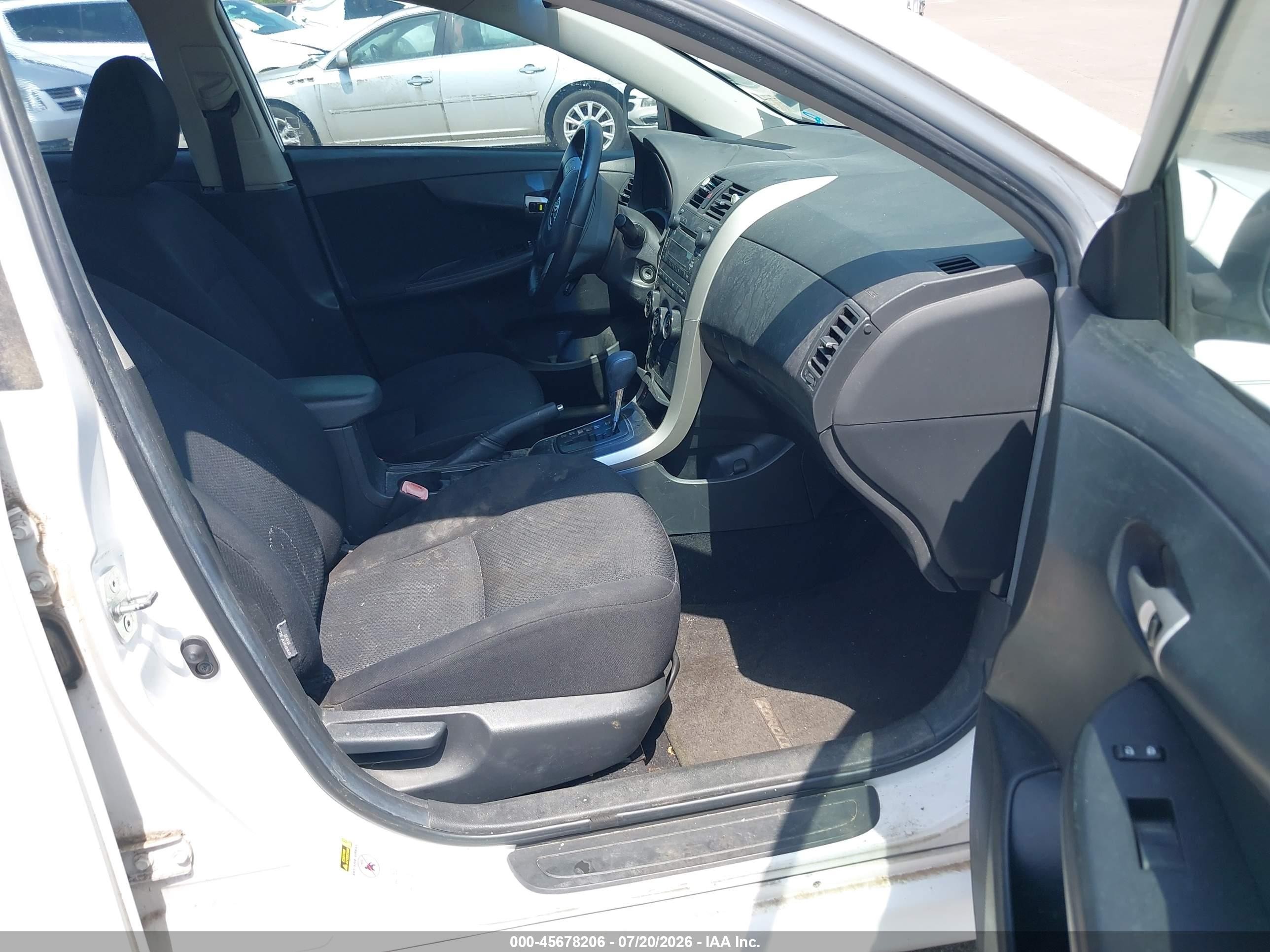 2009 Toyota Corolla S White vin: 1NXBU40E29Z078023