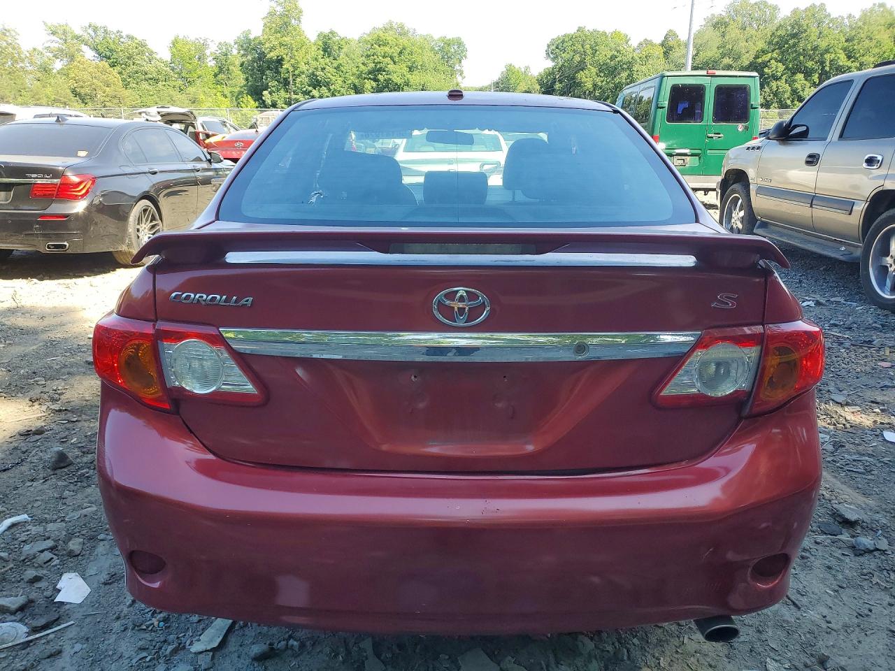 2009 Toyota Corolla S Red vin: 1NXBU40E29Z088616