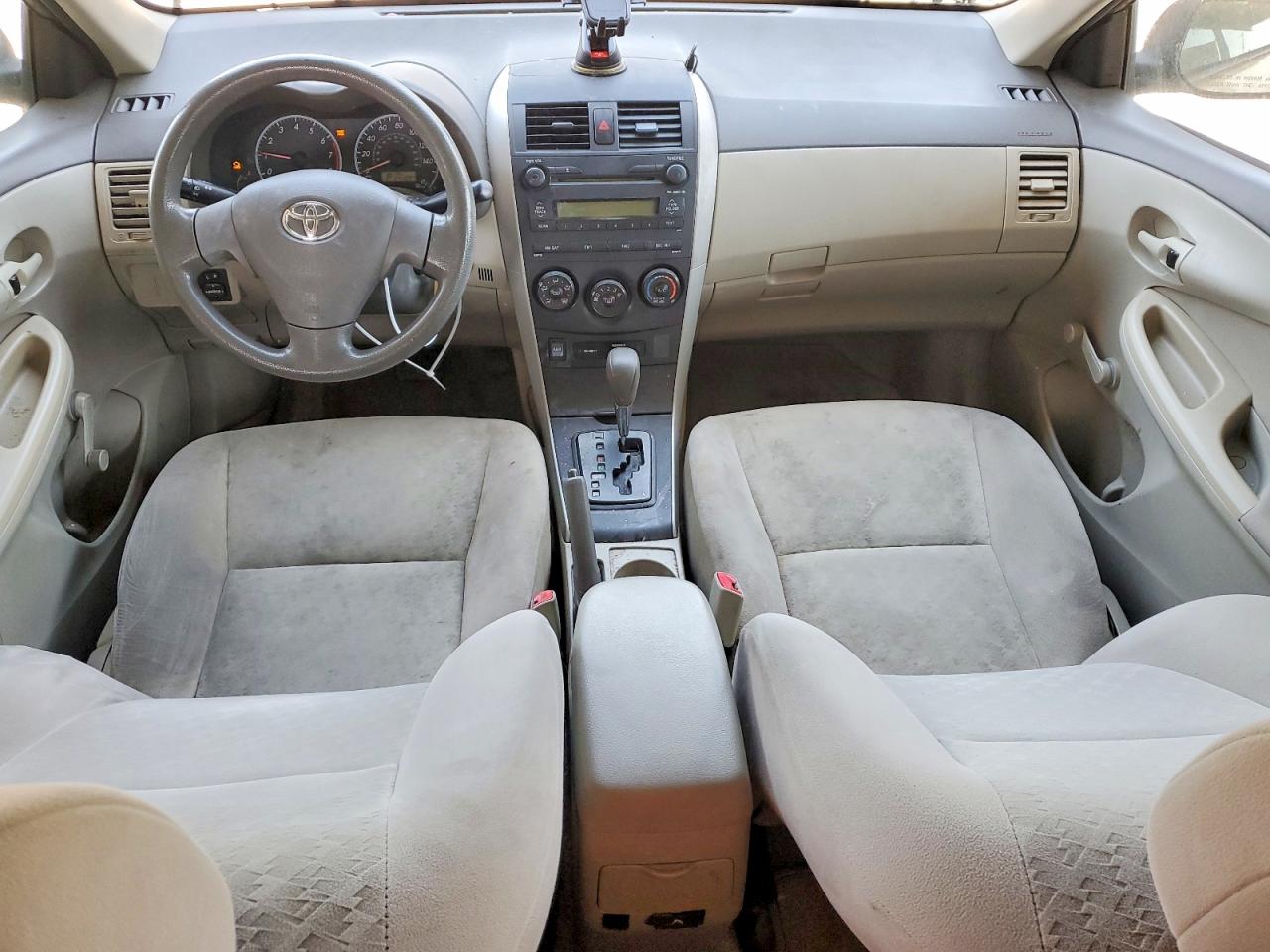 2009 Toyota Corolla Base Золотой vin: 1NXBU40E29Z105107