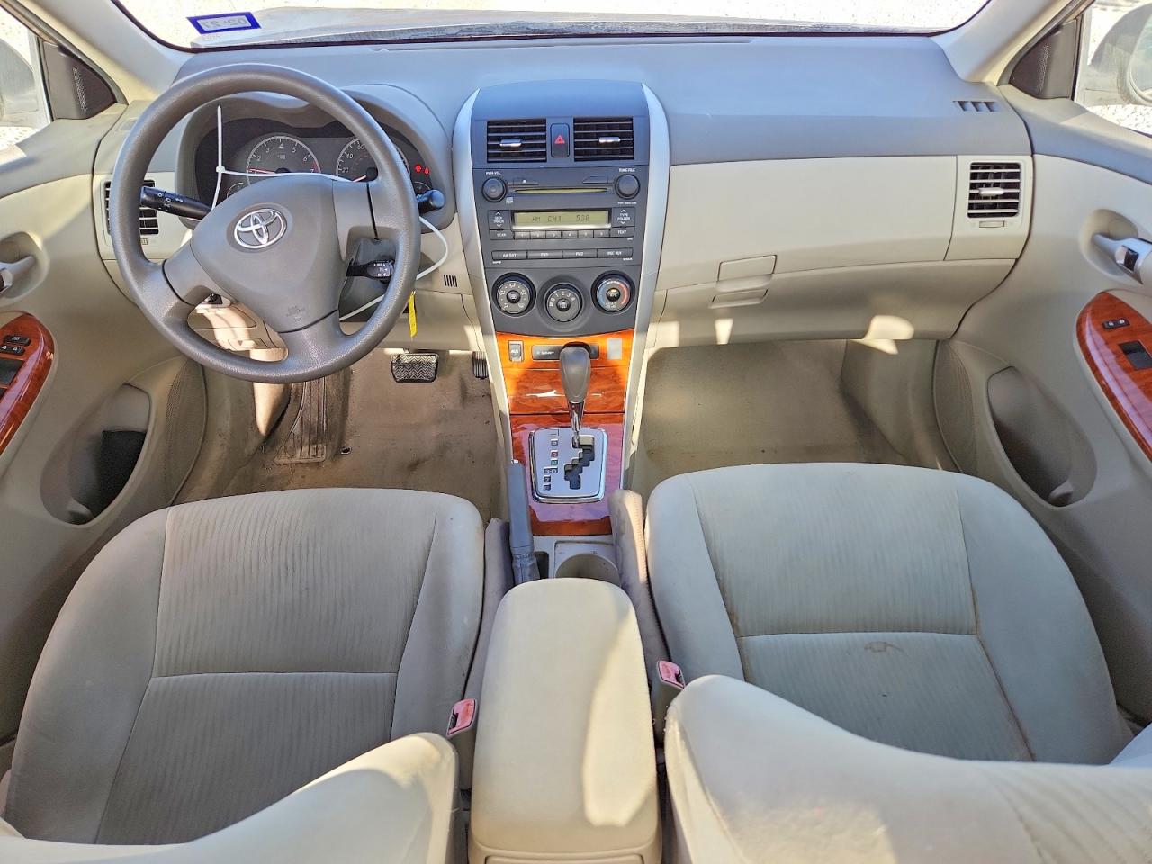 2009 Toyota Corolla Xle Золотой vin: 1NXBU40E29Z113207