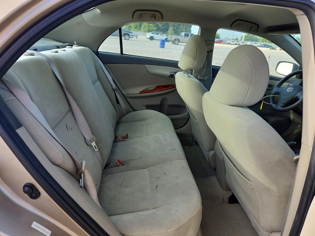 2009 Toyota Corolla Xle Золотой vin: 1NXBU40E29Z113207