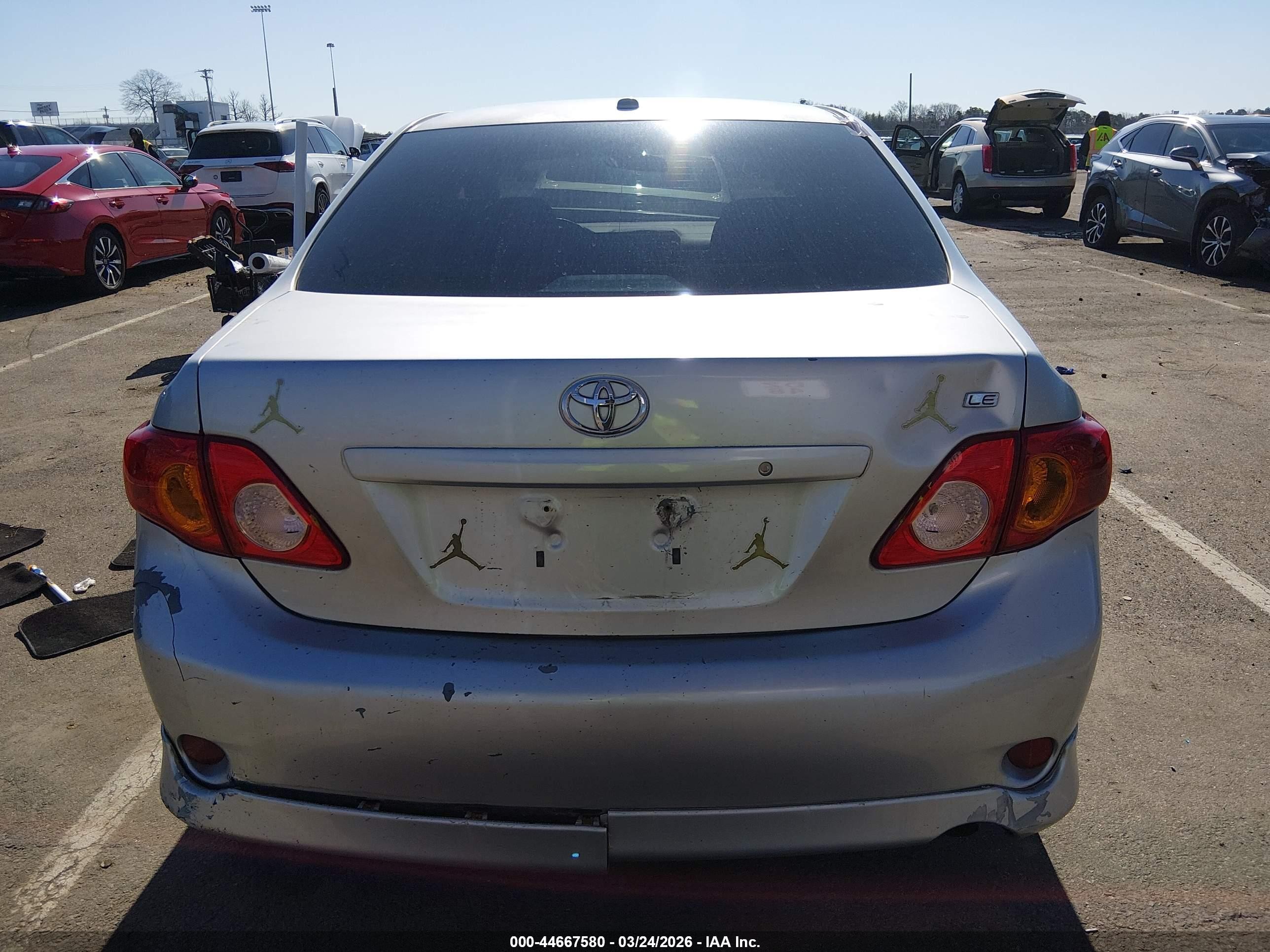 2009 Toyota Corolla S Silver vin: 1NXBU40E29Z148541