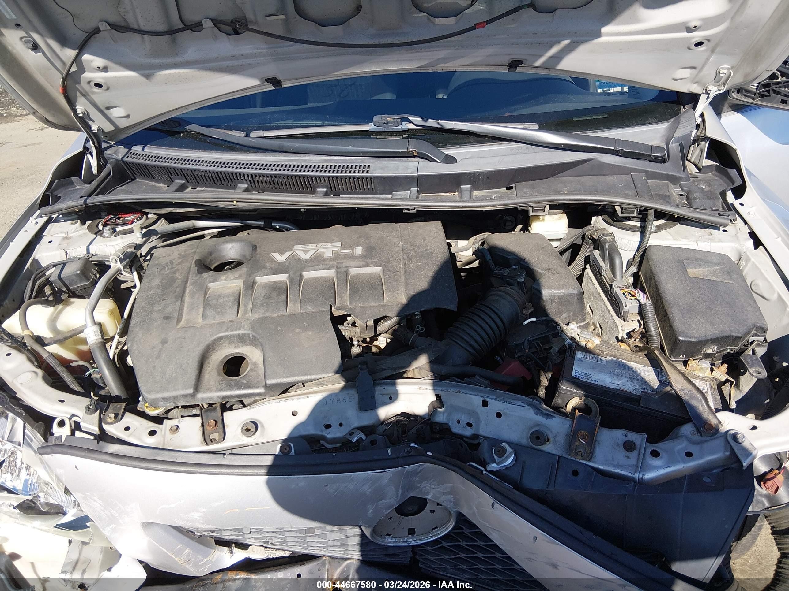 2009 Toyota Corolla S Silver vin: 1NXBU40E29Z148541