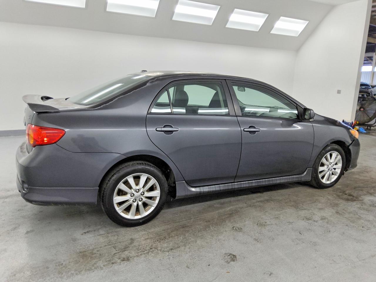 2009 Toyota Corolla S Серый vin: 1NXBU40E29Z149088