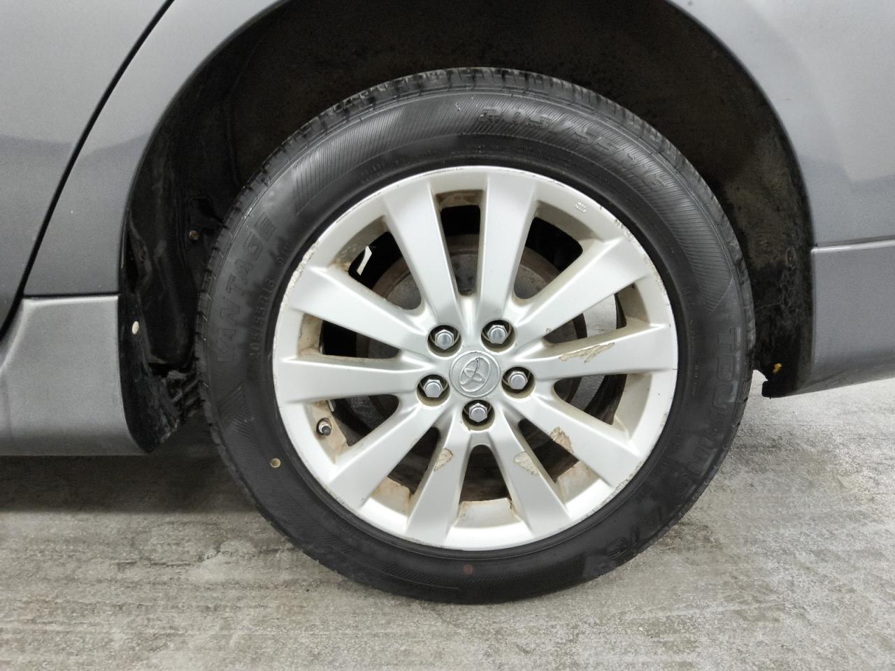 2009 Toyota Corolla S Серый vin: 1NXBU40E29Z149088 Damage: Left Rear Wheel, Curb Rash, 7 To 8 Inches