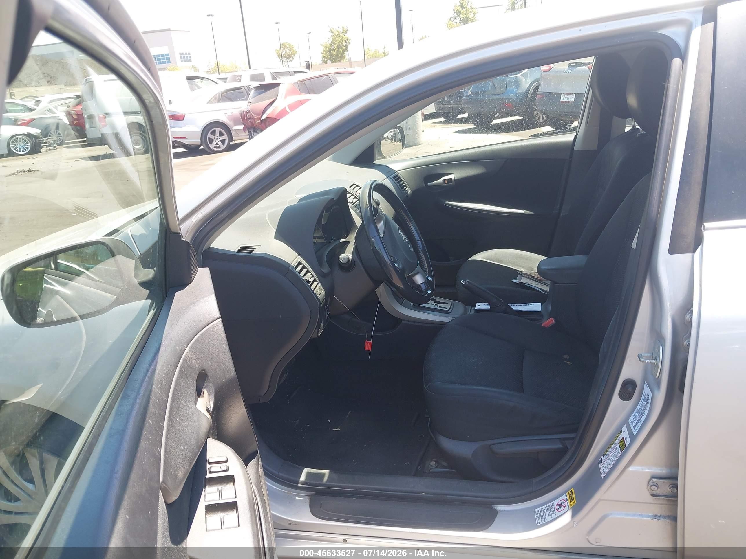 2009 Toyota Corolla S Silver vin: 1NXBU40E39Z042132