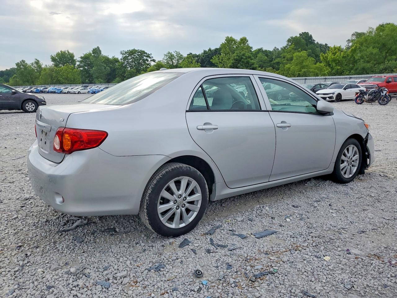 2009 Toyota Corolla Le Silver vin: 1NXBU40E39Z046441
