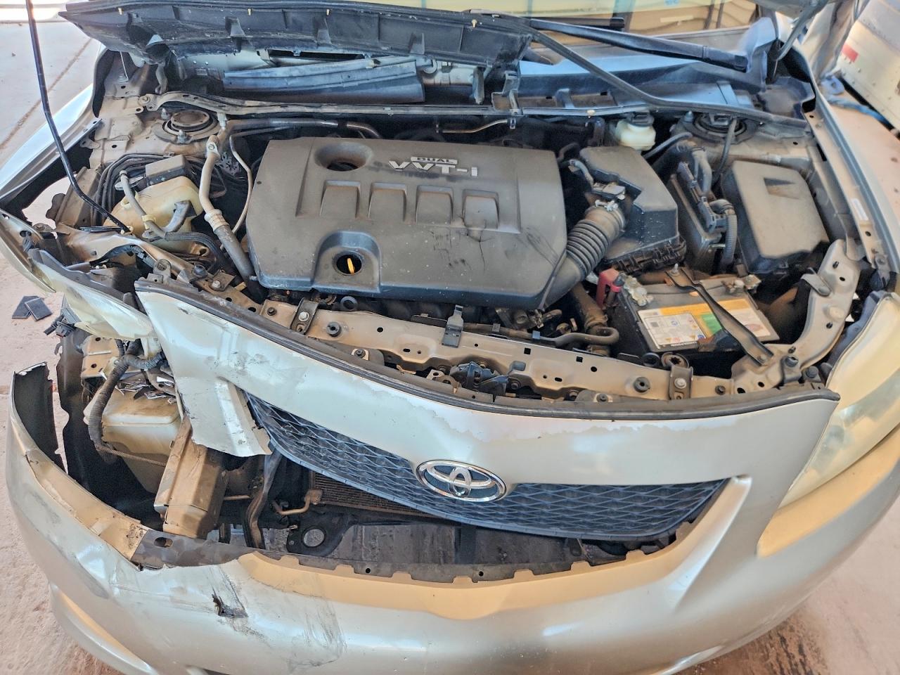 2009 Toyota Corolla Le Gold vin: 1NXBU40E39Z079276