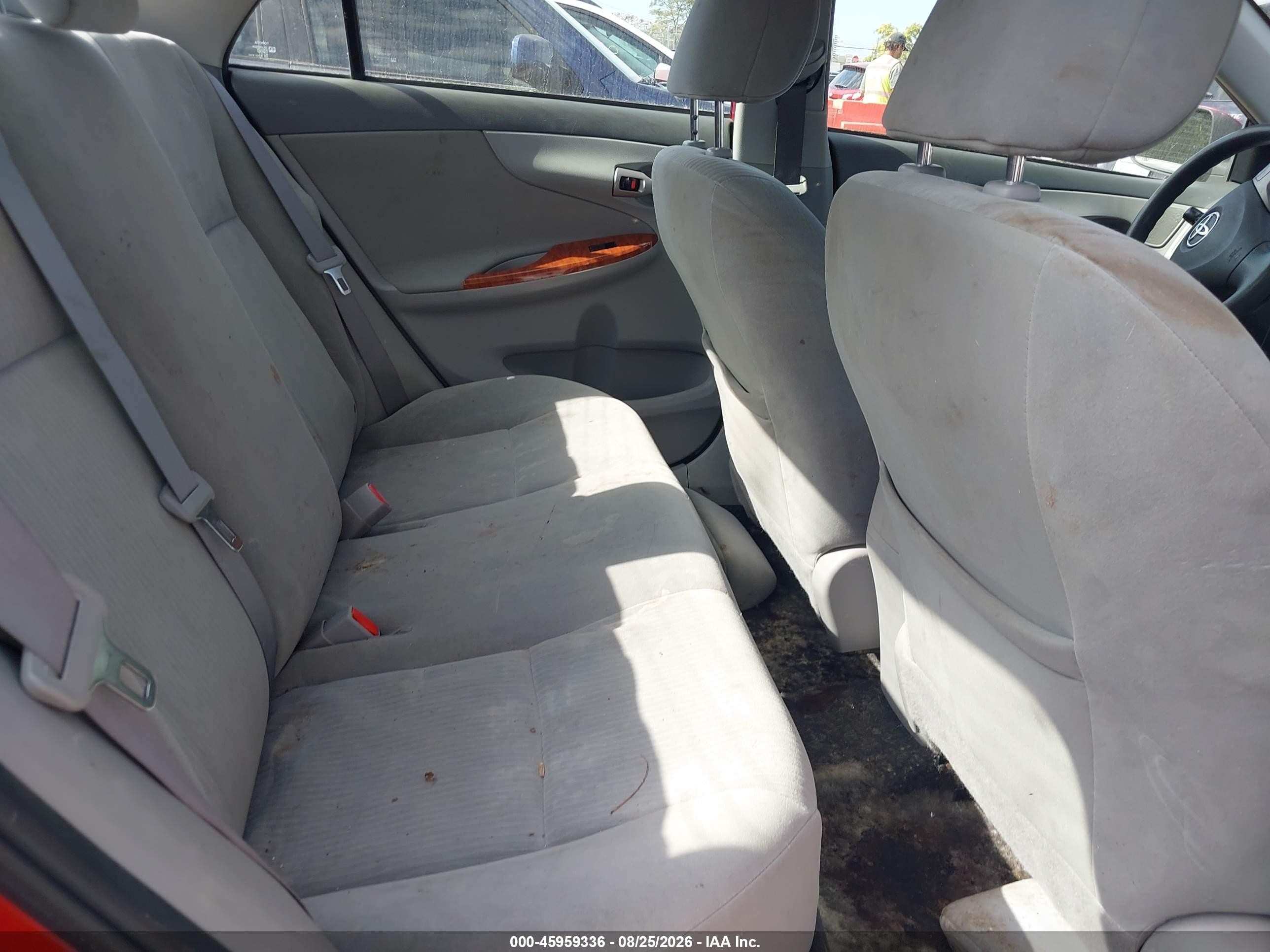 2009 Toyota Corolla Xle Red vin: 1NXBU40E39Z083053