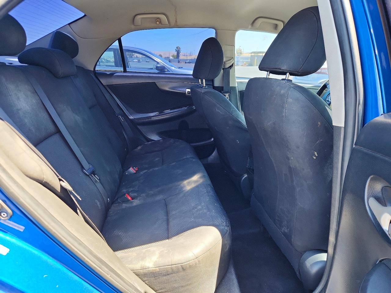 2009 Toyota Corolla S Blue vin: 1NXBU40E39Z140142