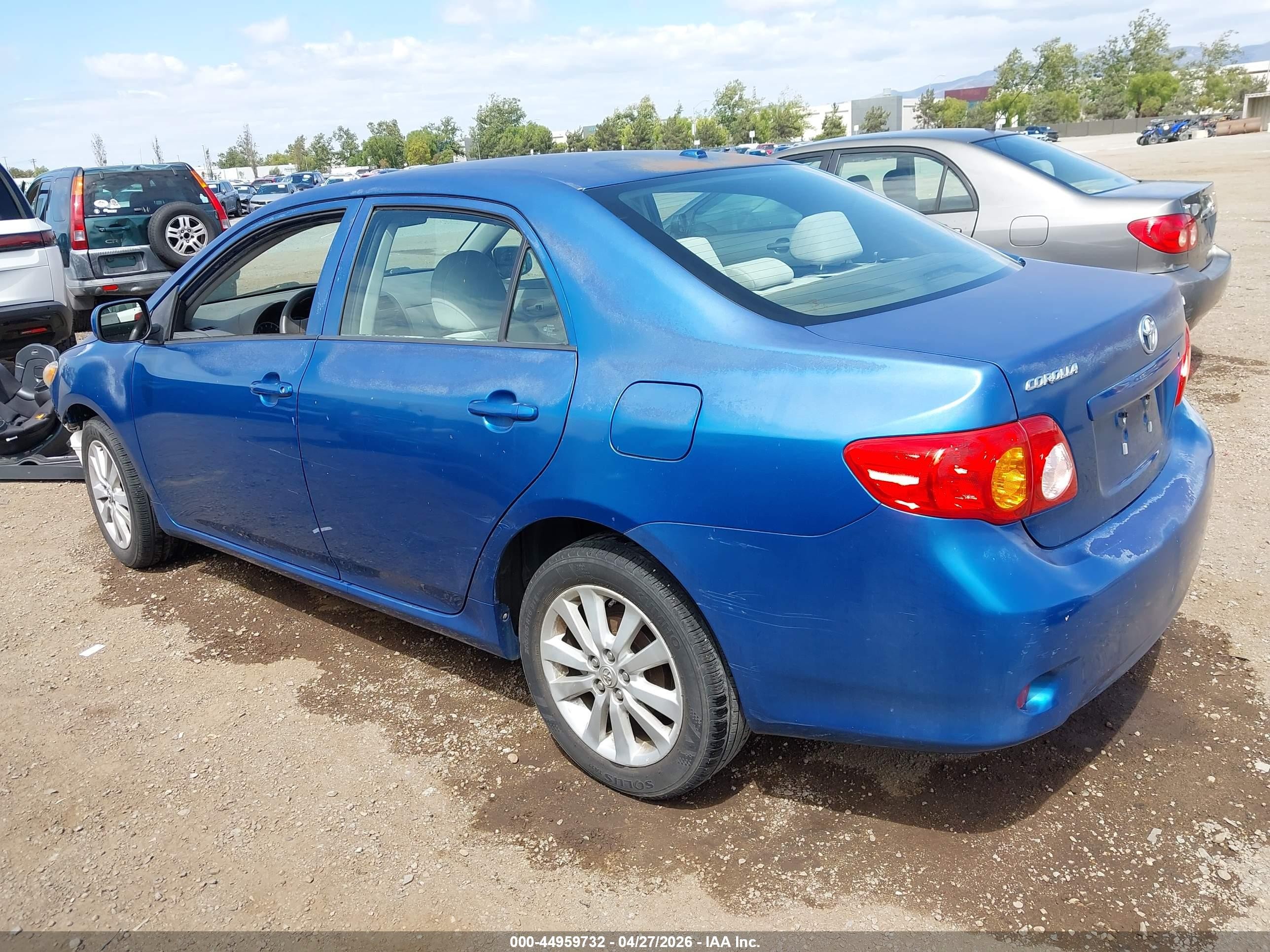 2009 Toyota Corolla Le Blue vin: 1NXBU40E39Z150220