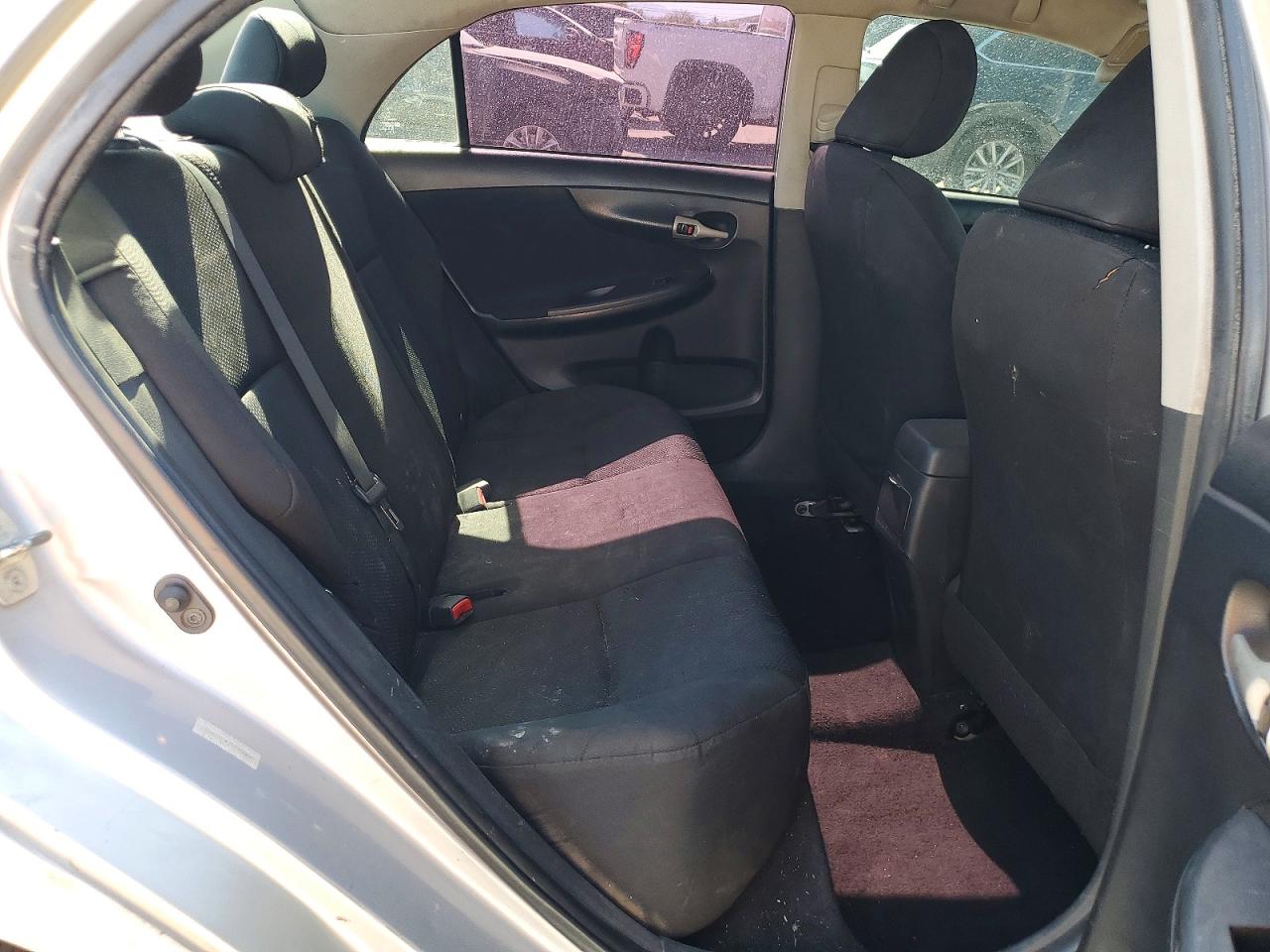 2009 Toyota Corolla S Silver vin: 1NXBU40E39Z157846