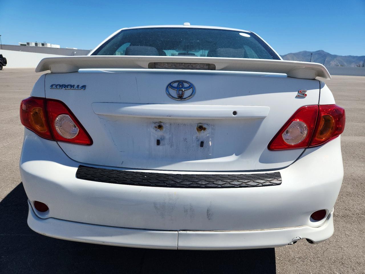2009 Toyota Corolla S White vin: 1NXBU40E49Z007471