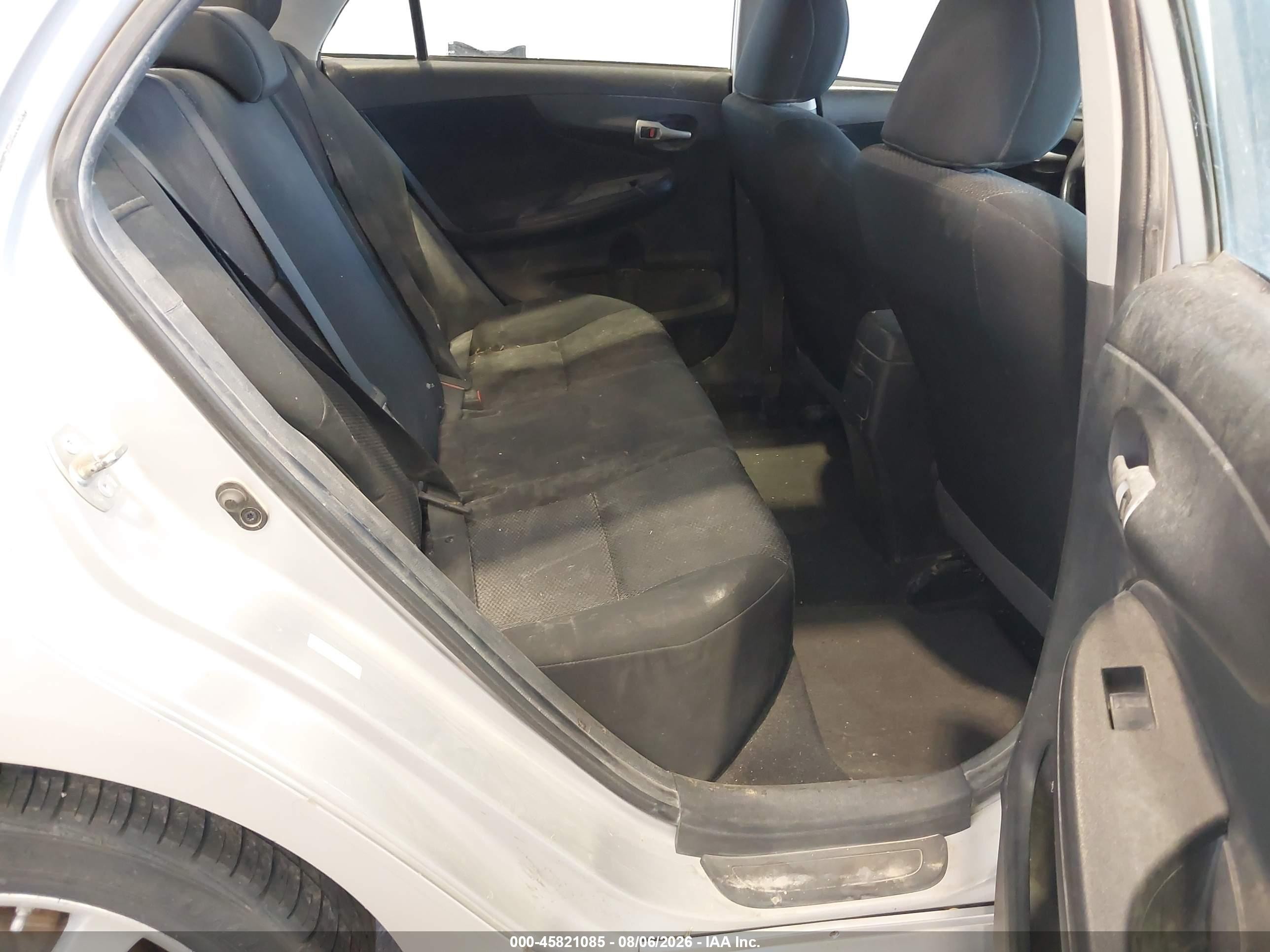2009 Toyota Corolla S Silver vin: 1NXBU40E49Z035092