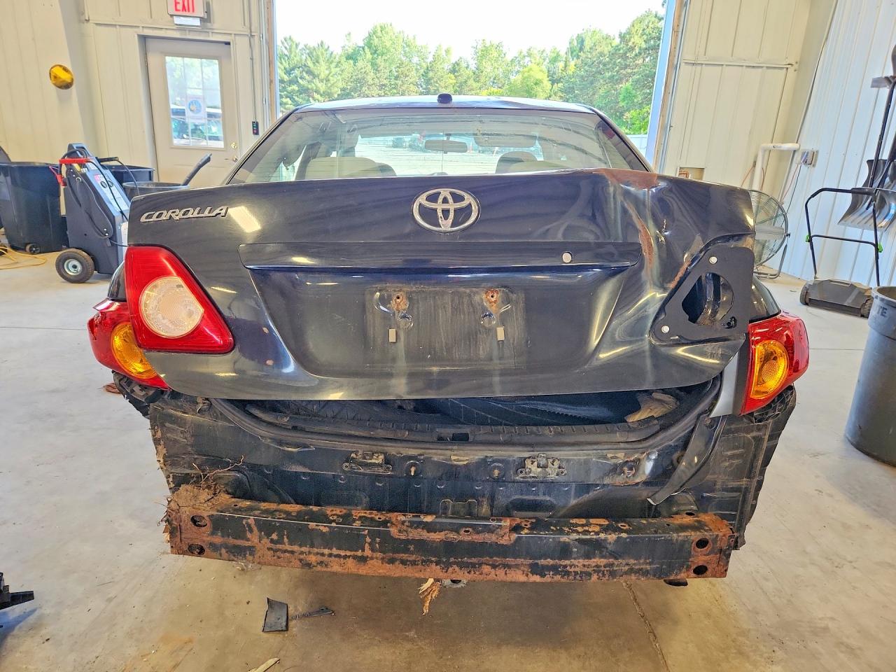 2009 Toyota Corolla Base Black vin: 1NXBU40E49Z042947