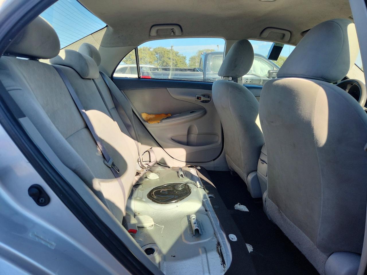 2009 Toyota Corolla Le Серебряный vin: 1NXBU40E49Z043161