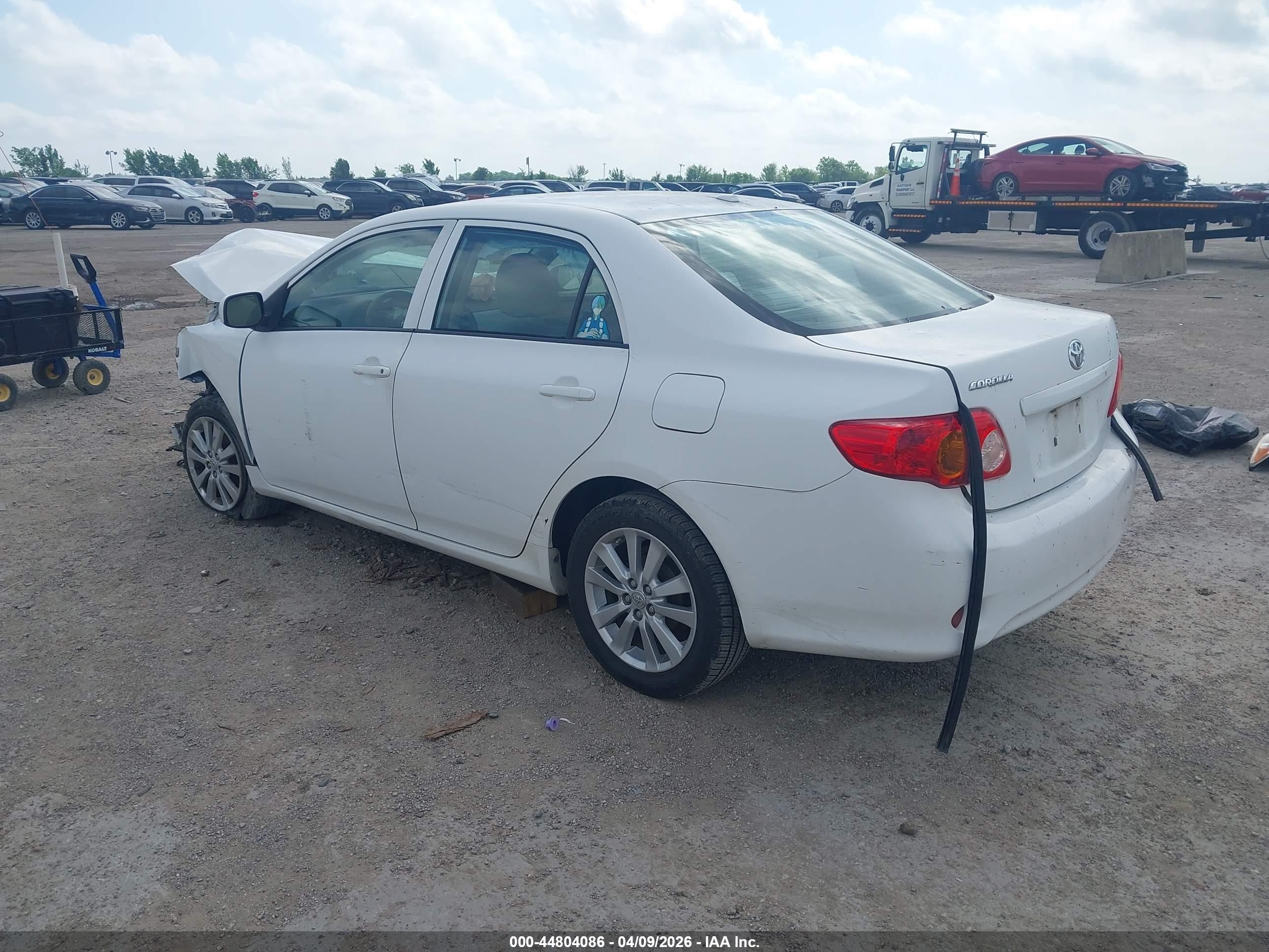 2009 Toyota Corolla Le White vin: 1NXBU40E49Z051955
