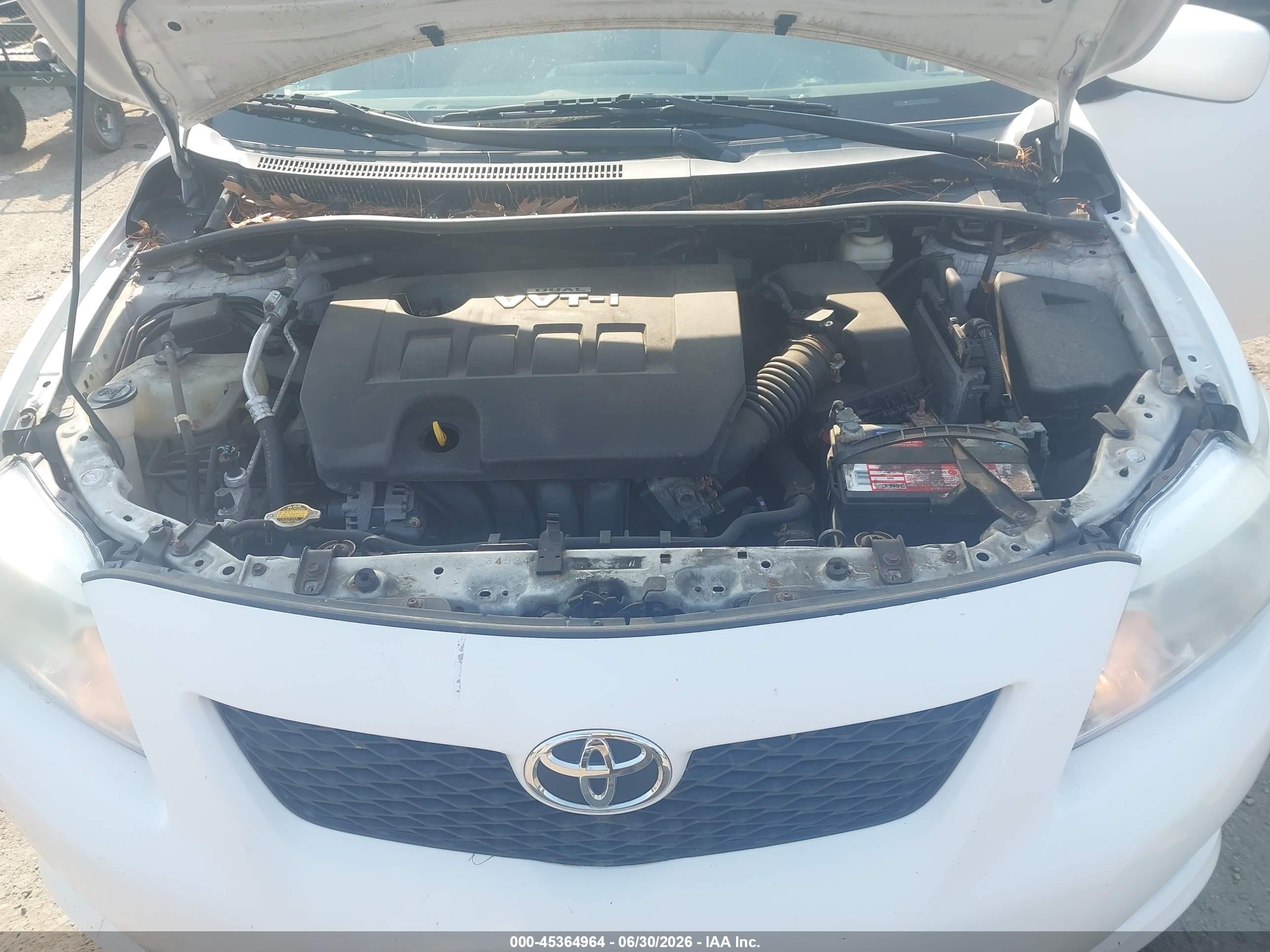 2009 Toyota Corolla Le White vin: 1NXBU40E49Z058839