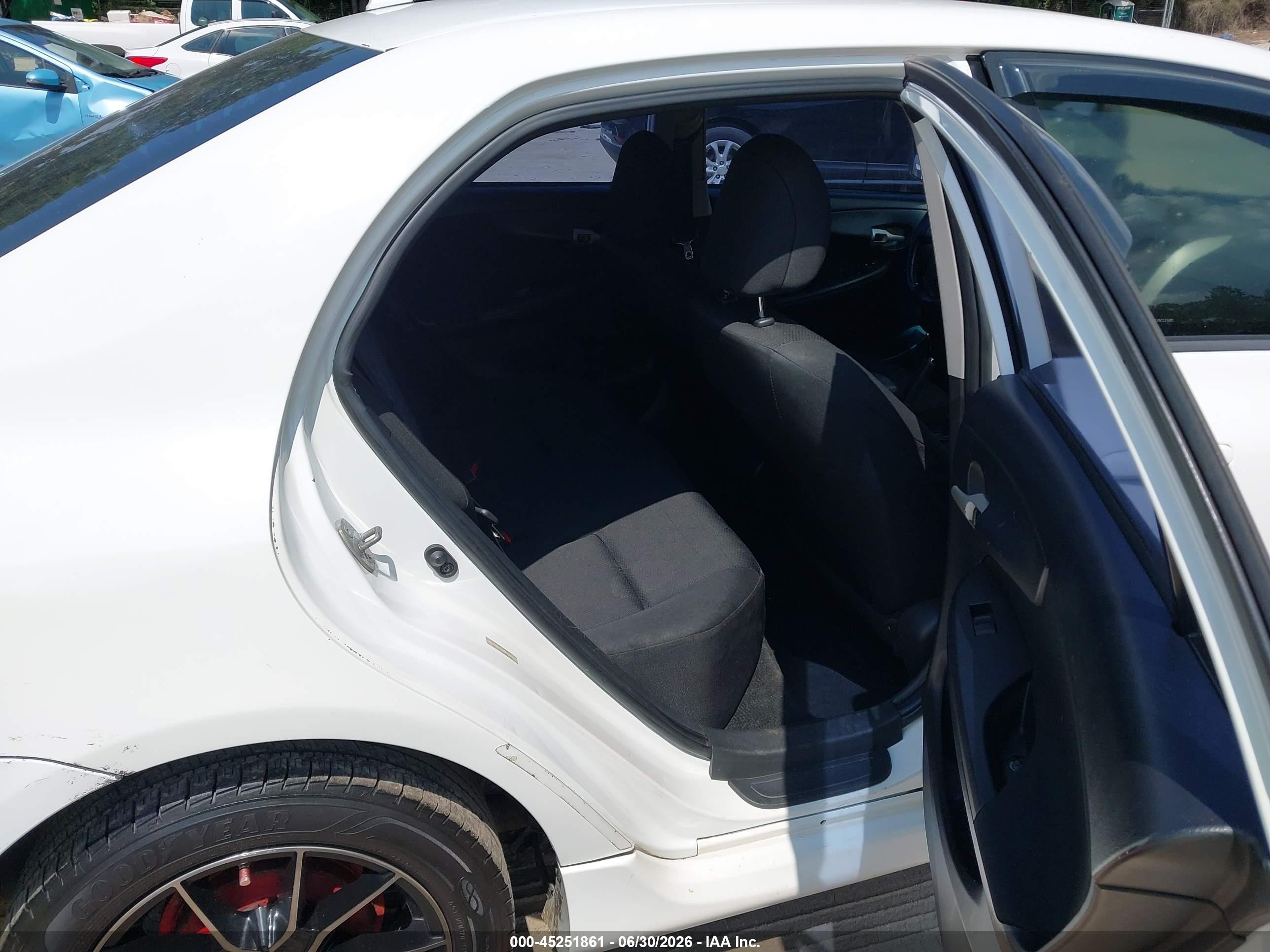 2009 Toyota Corolla S White vin: 1NXBU40E49Z065029