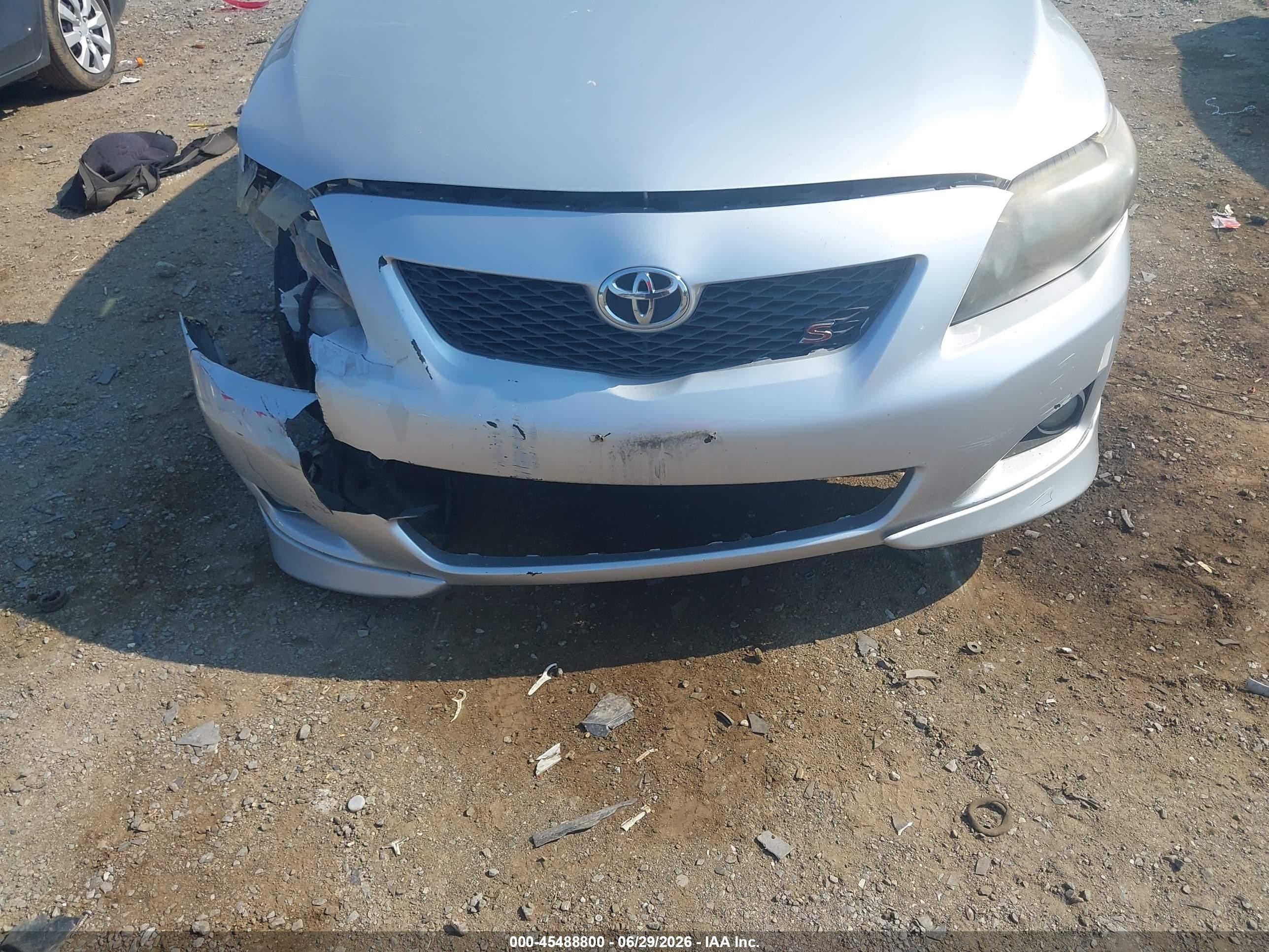 2009 Toyota Corolla S Silver vin: 1NXBU40E49Z081571