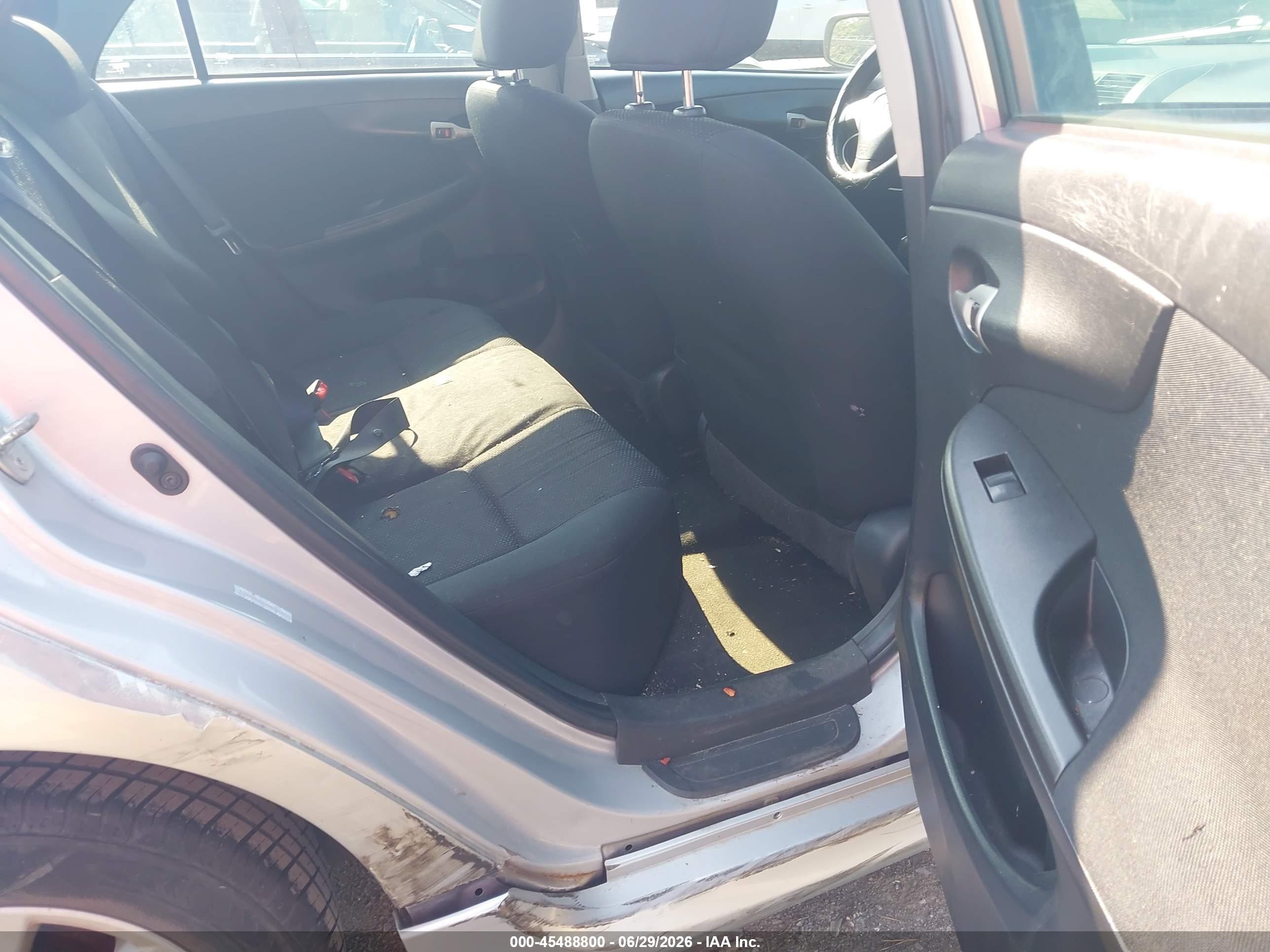 2009 Toyota Corolla S Silver vin: 1NXBU40E49Z081571