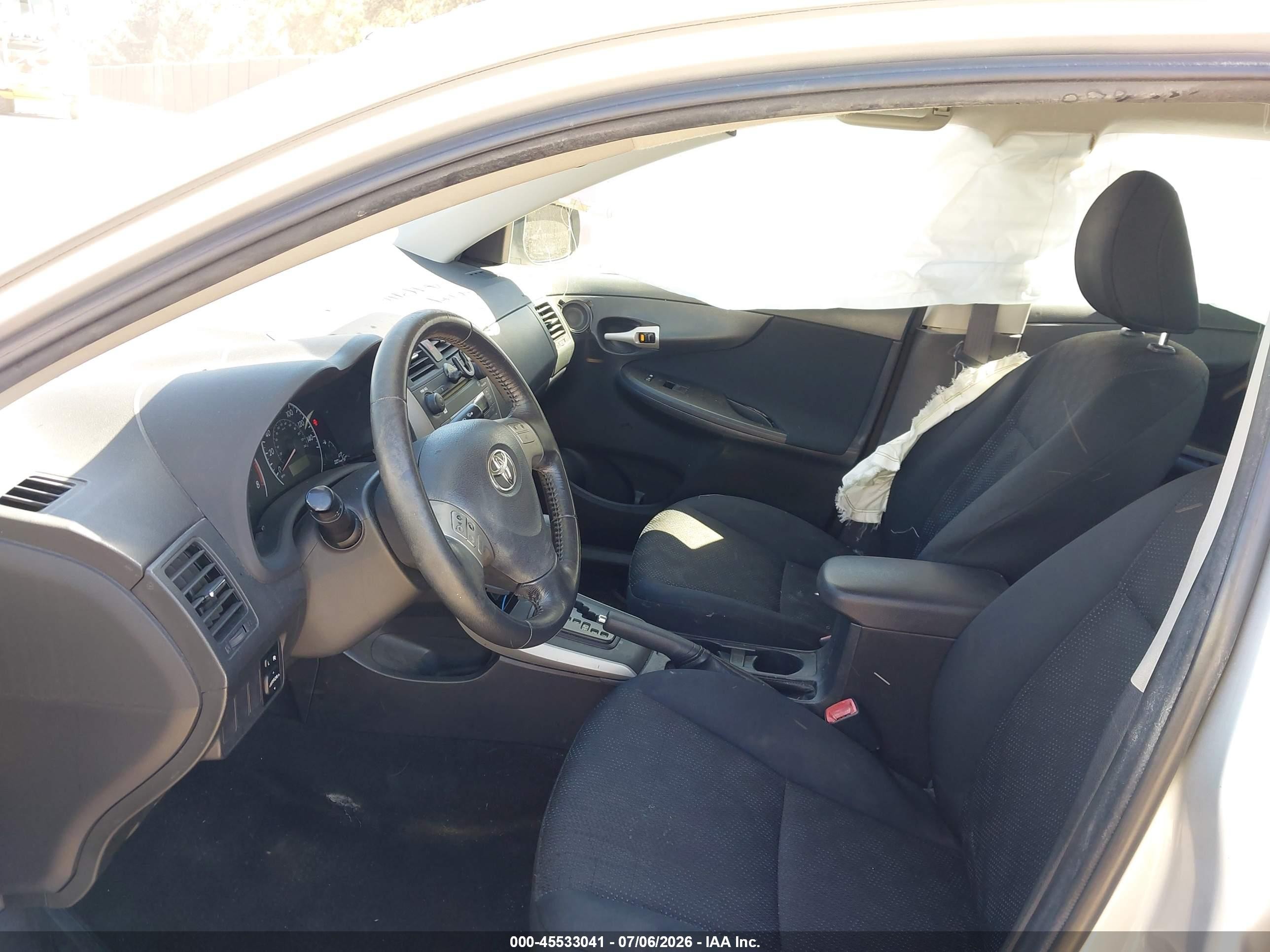 2009 Toyota Corolla S Silver vin: 1NXBU40E49Z085541
